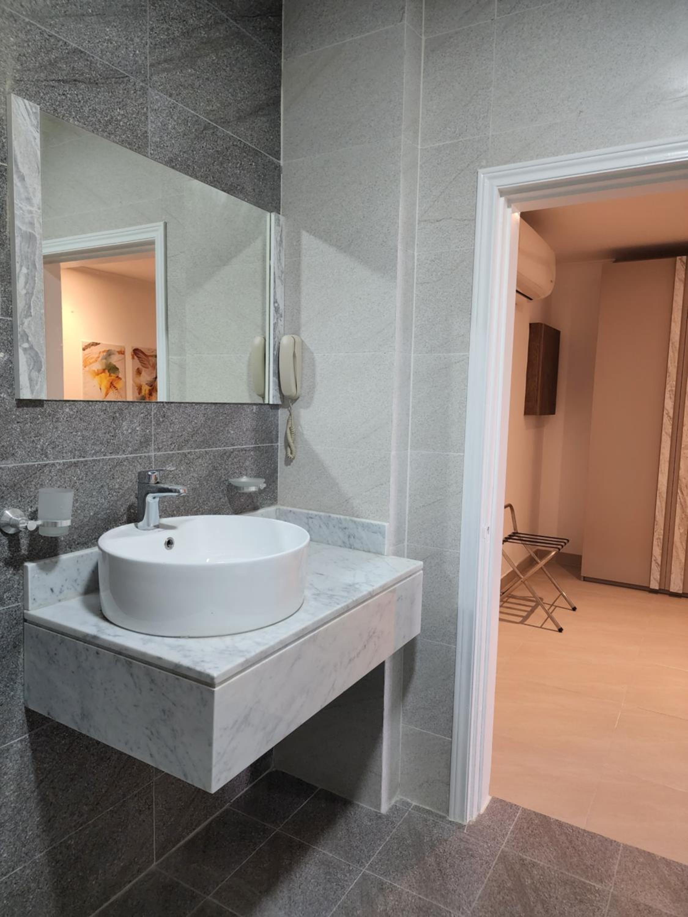 Suite with City View