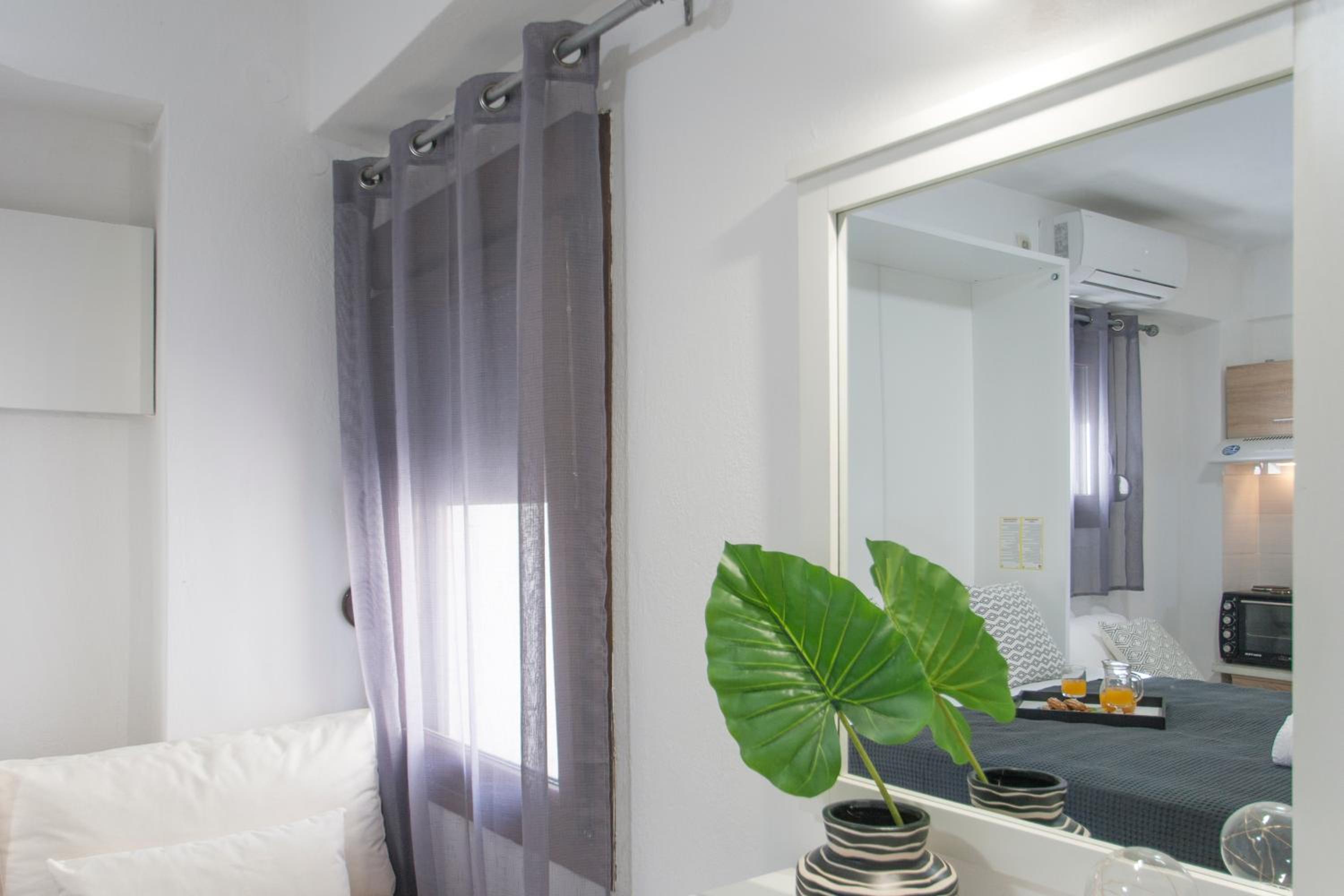Apartment - Ground Floor photo 2