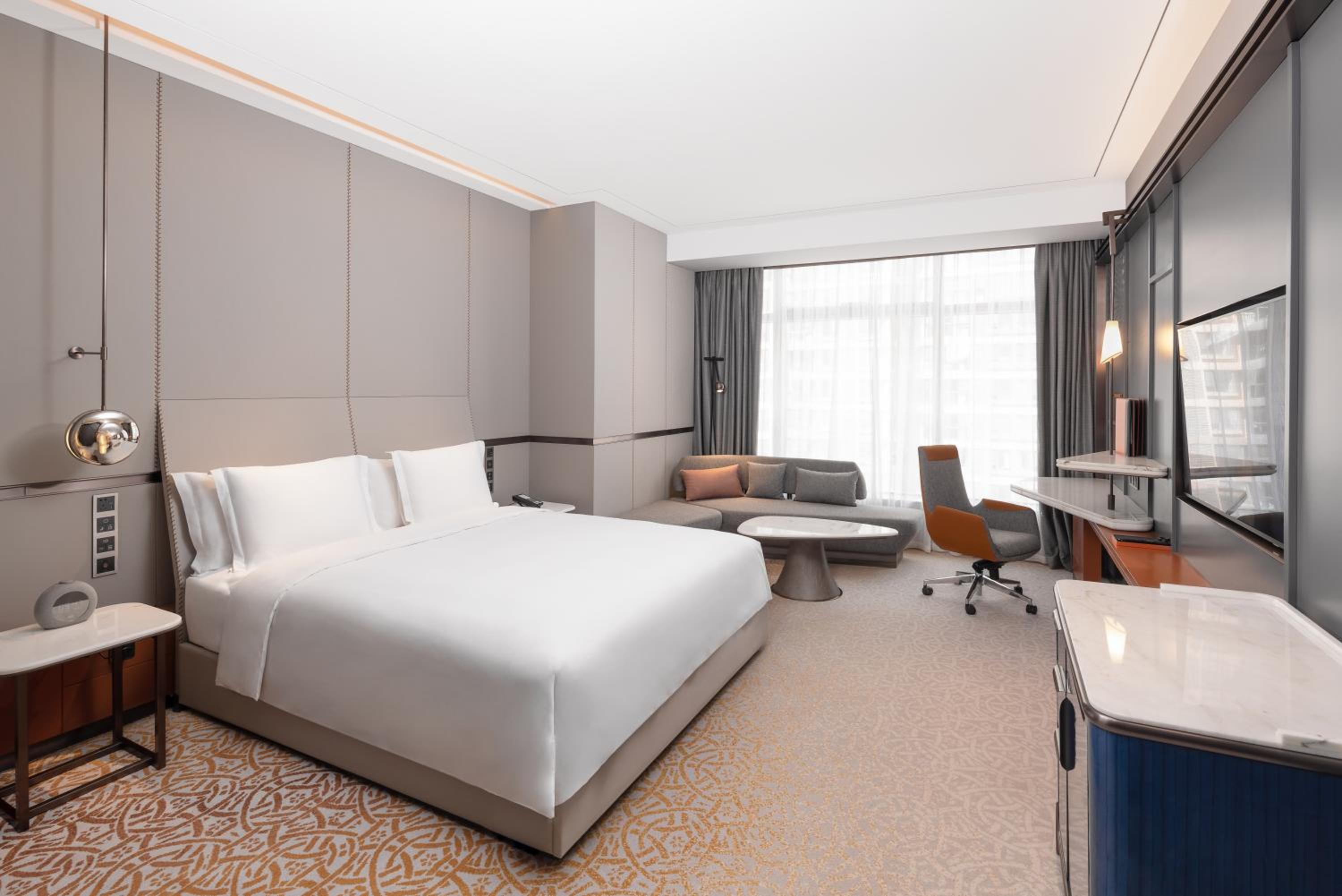 Standard King Room - Photo 2