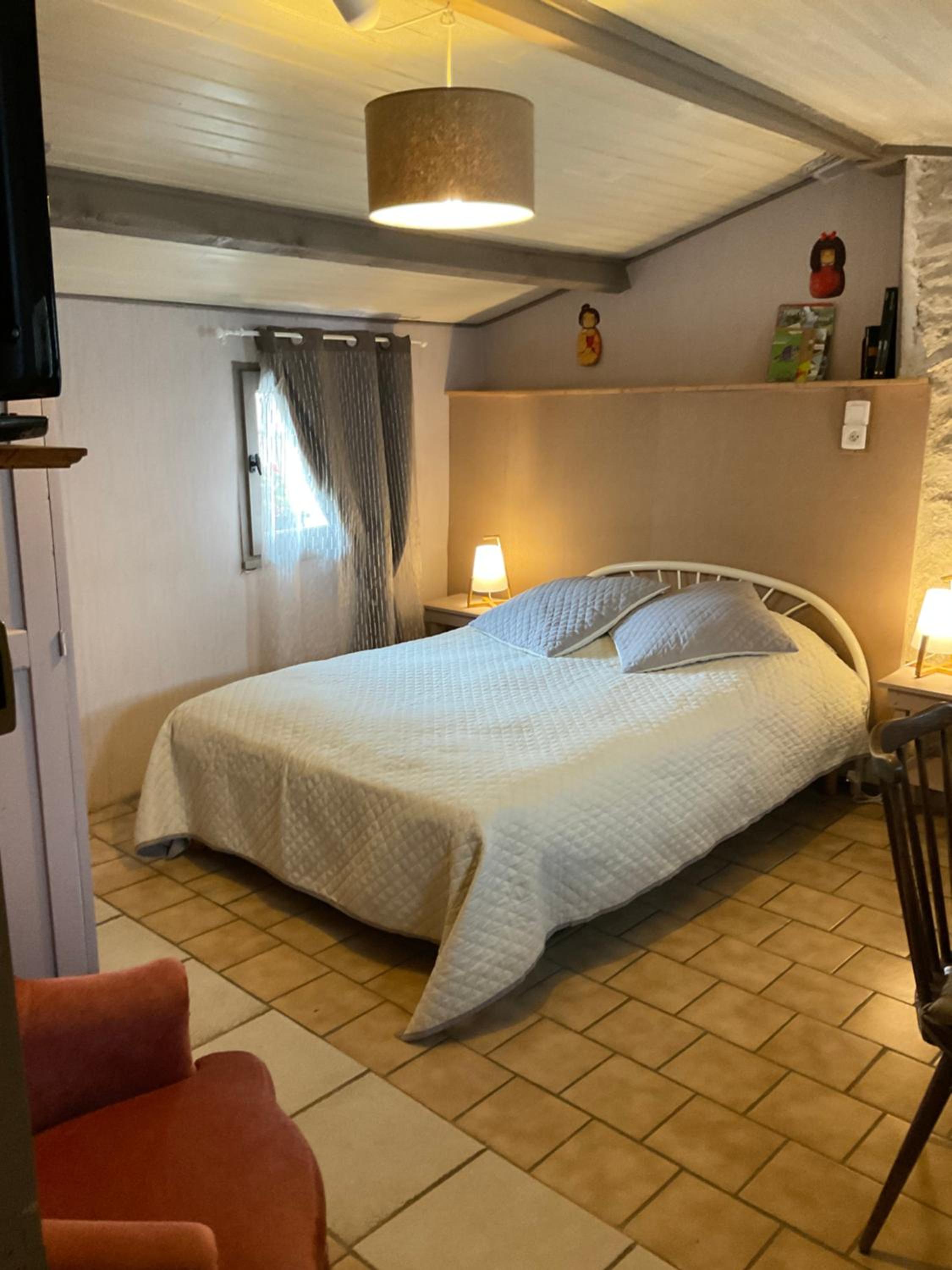 Chataigne Double Room - Photo 4