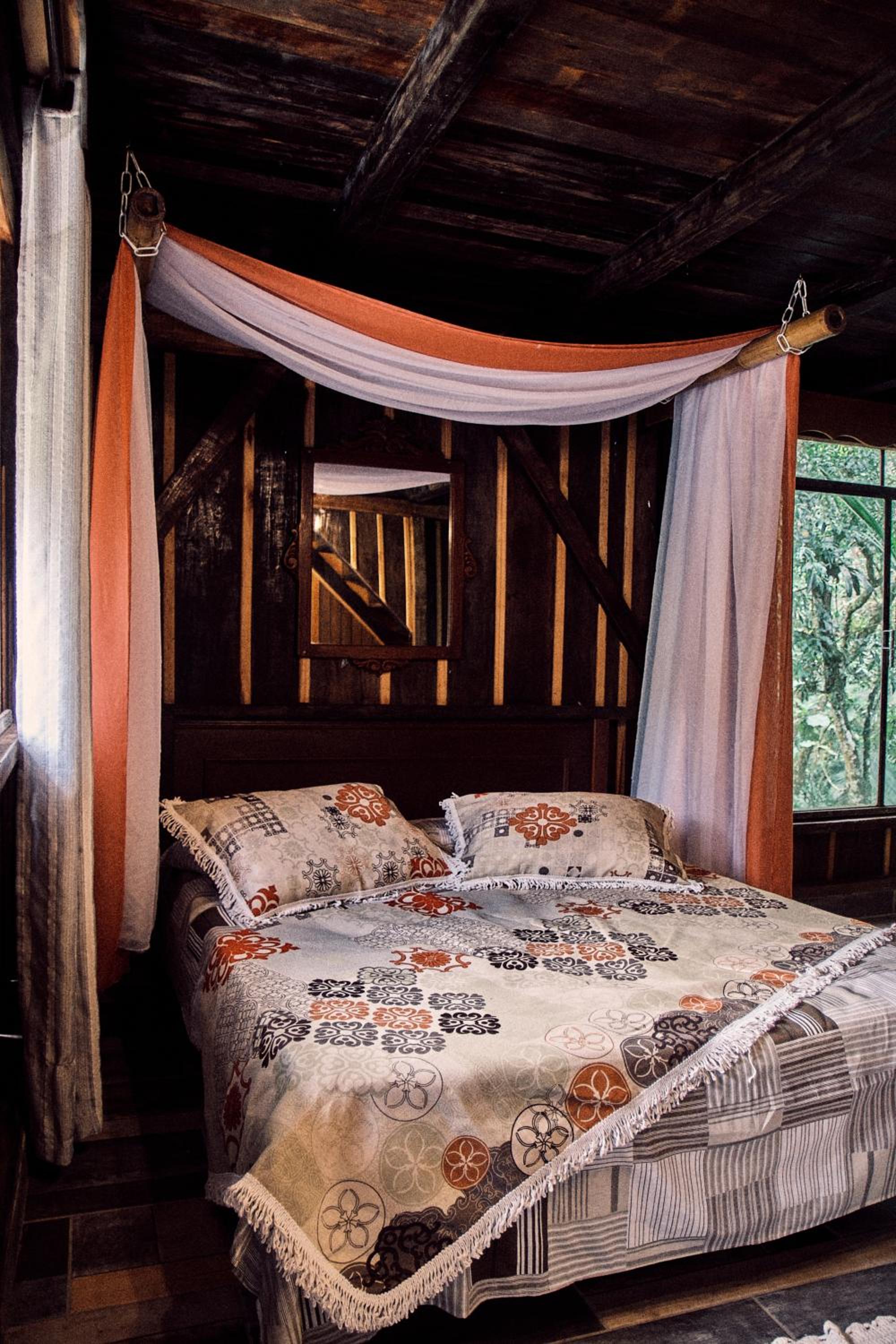 Two-Bedroom Chalet - Photo 3