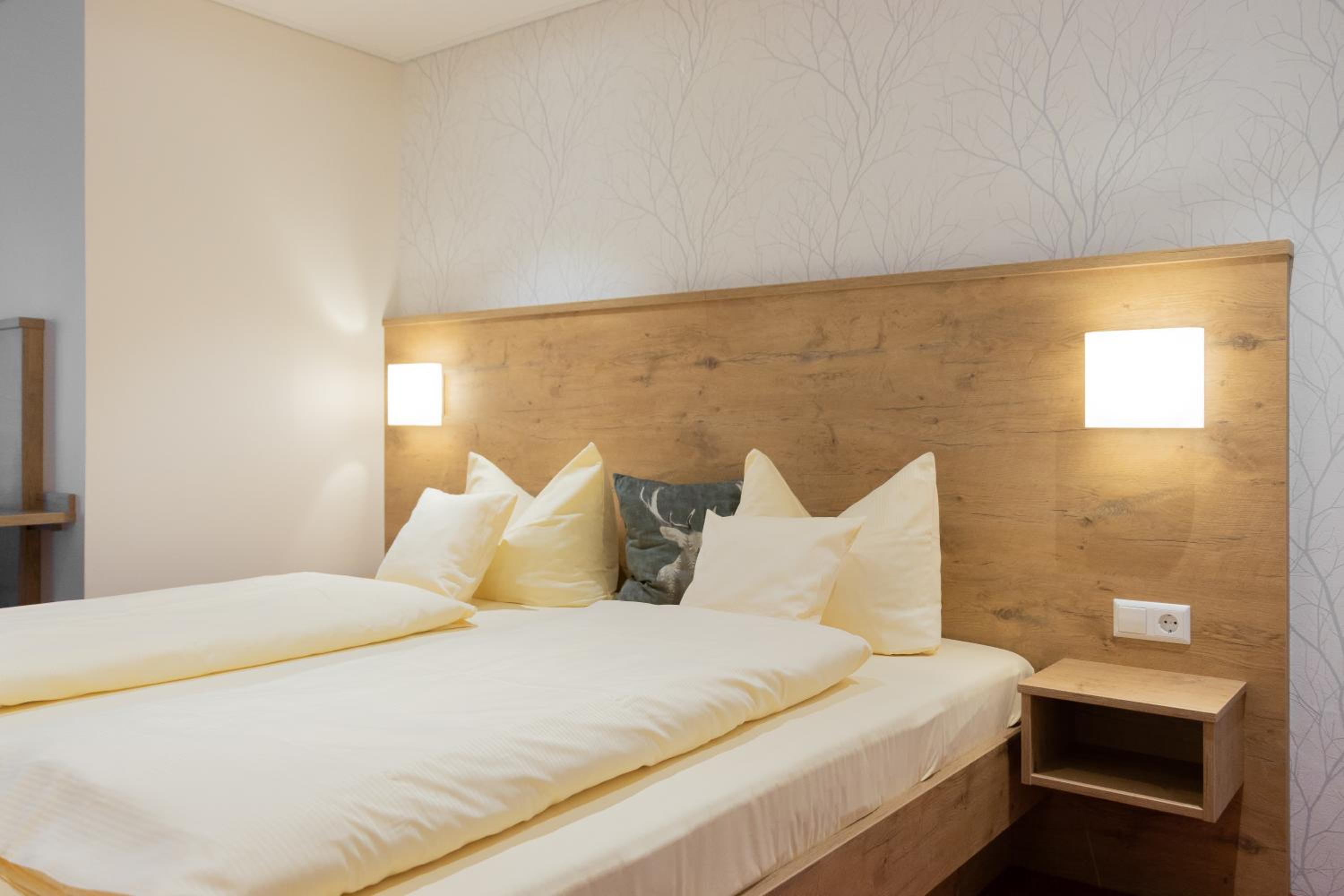 Quadruple Room With Balcony And Mountain View photo 1