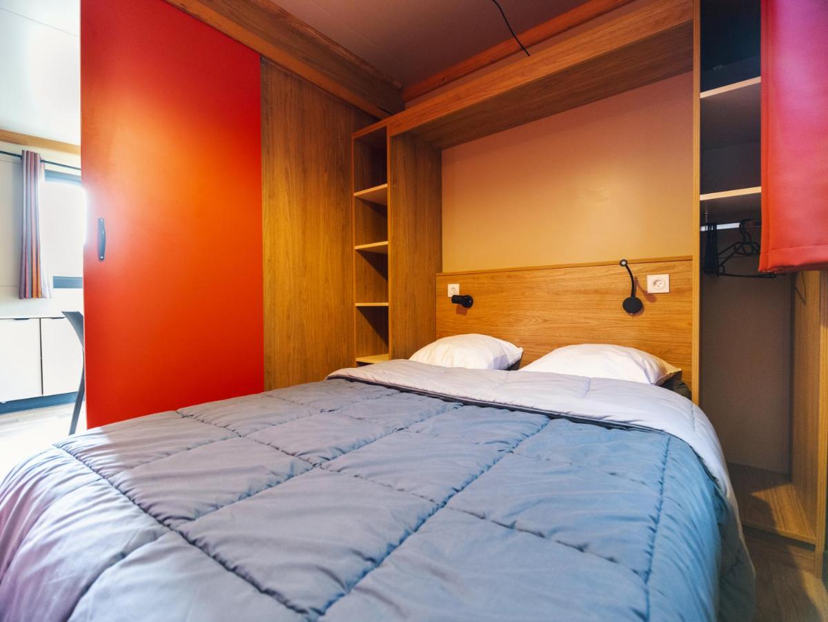 Two-Bedroom Chalet photo 2