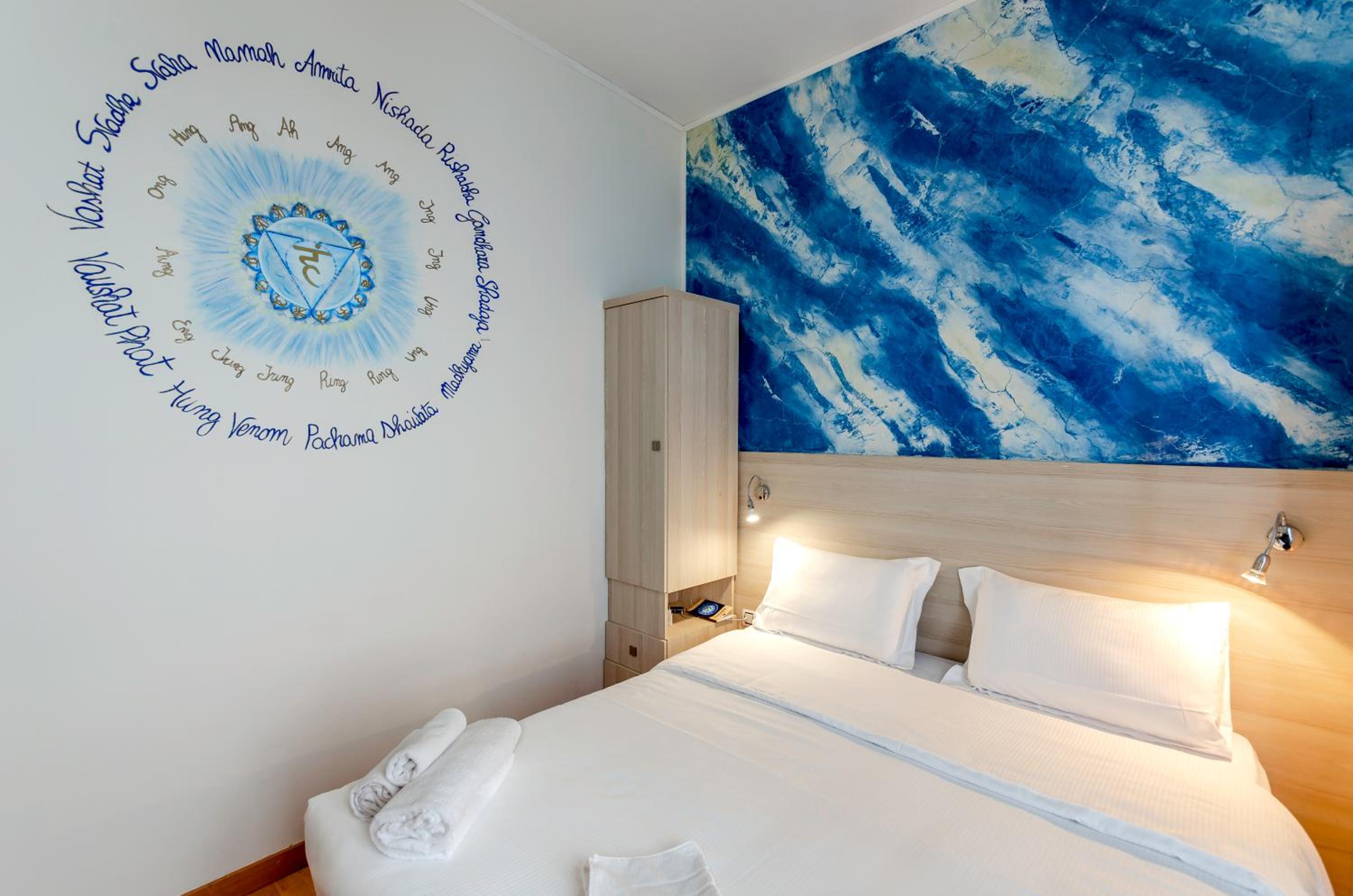 Double or Twin Room with Sea View - Photo 2