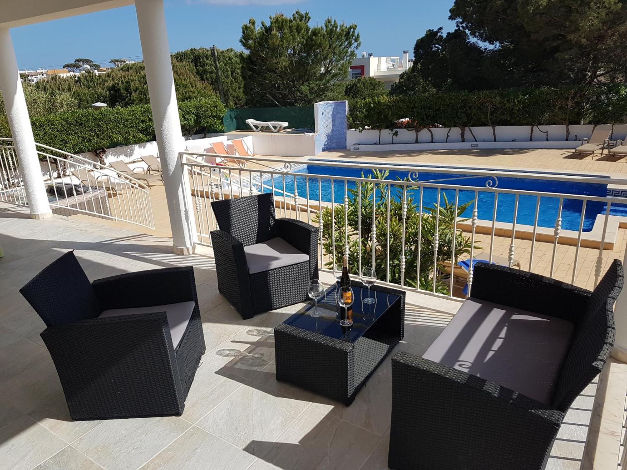 Villa photo 3