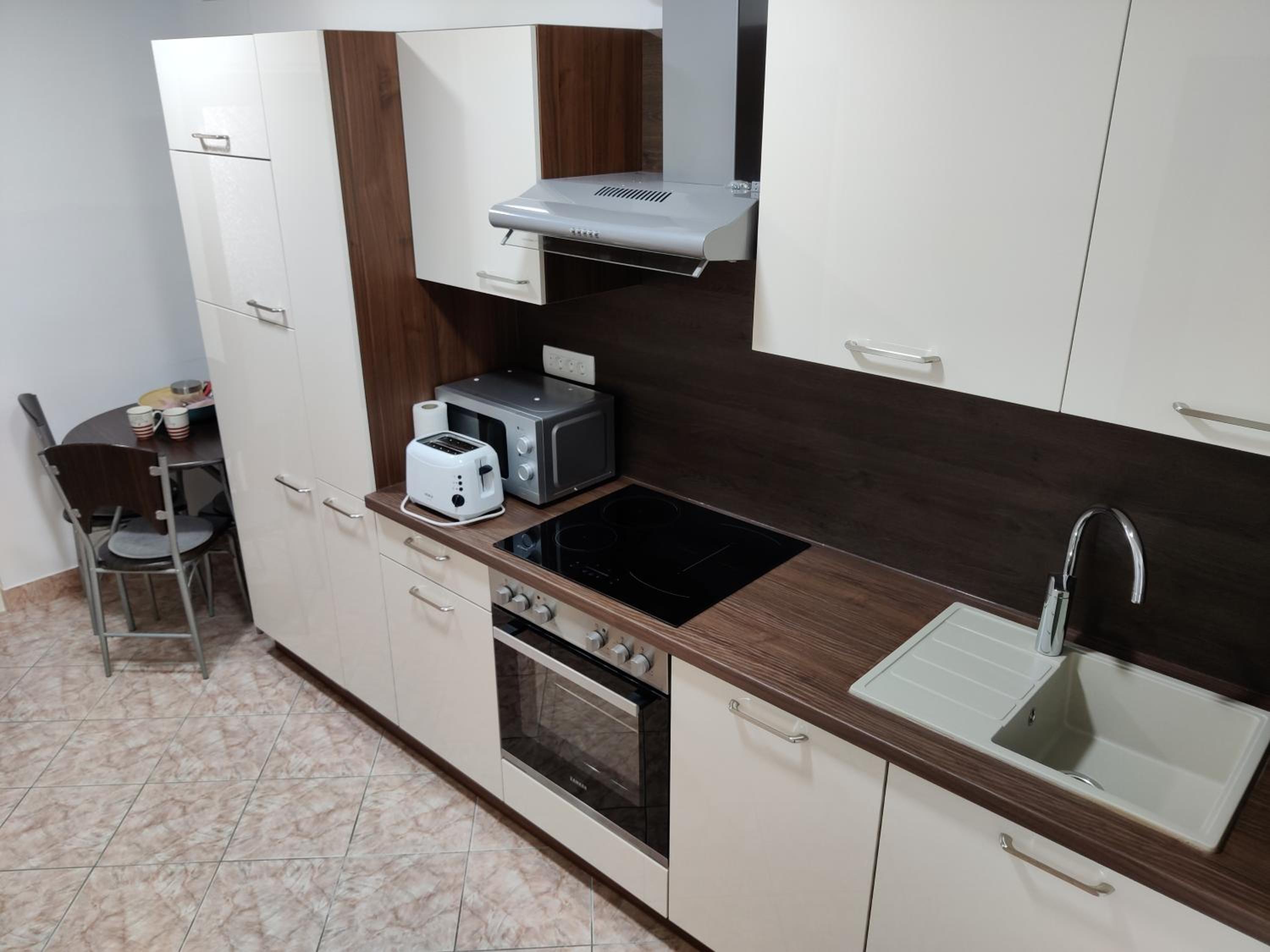 Two-Bedroom Apartment - Photo 18