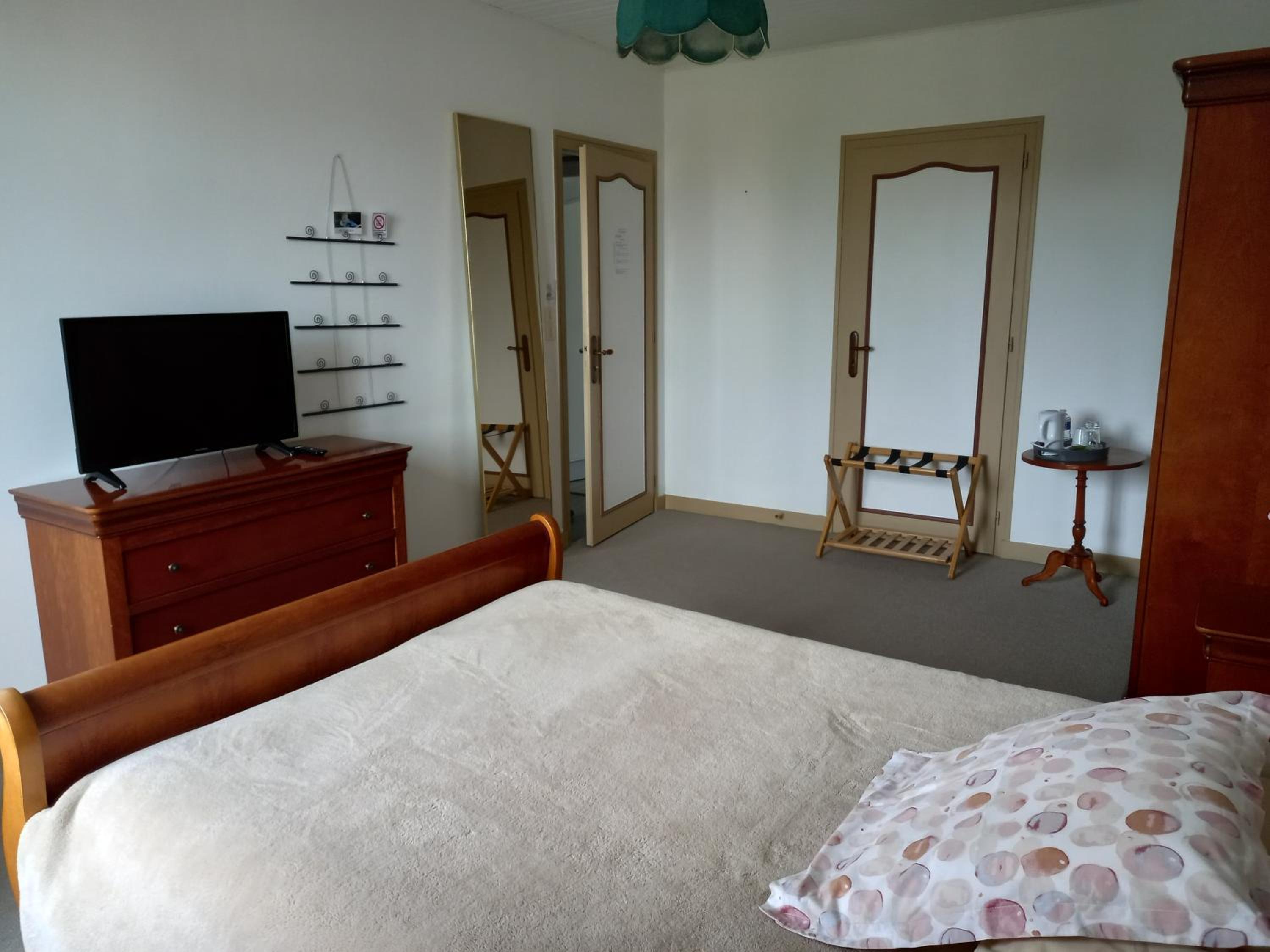 Double Room - Photo 4