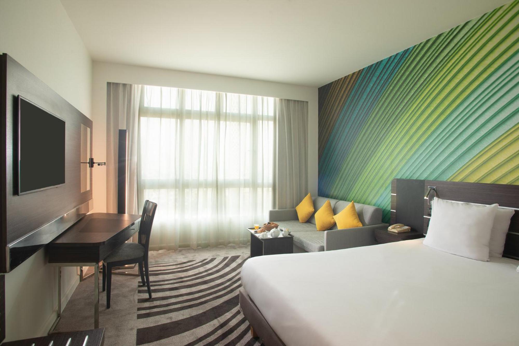 Superior Double Room with Sofa - City Side - Photo 8
