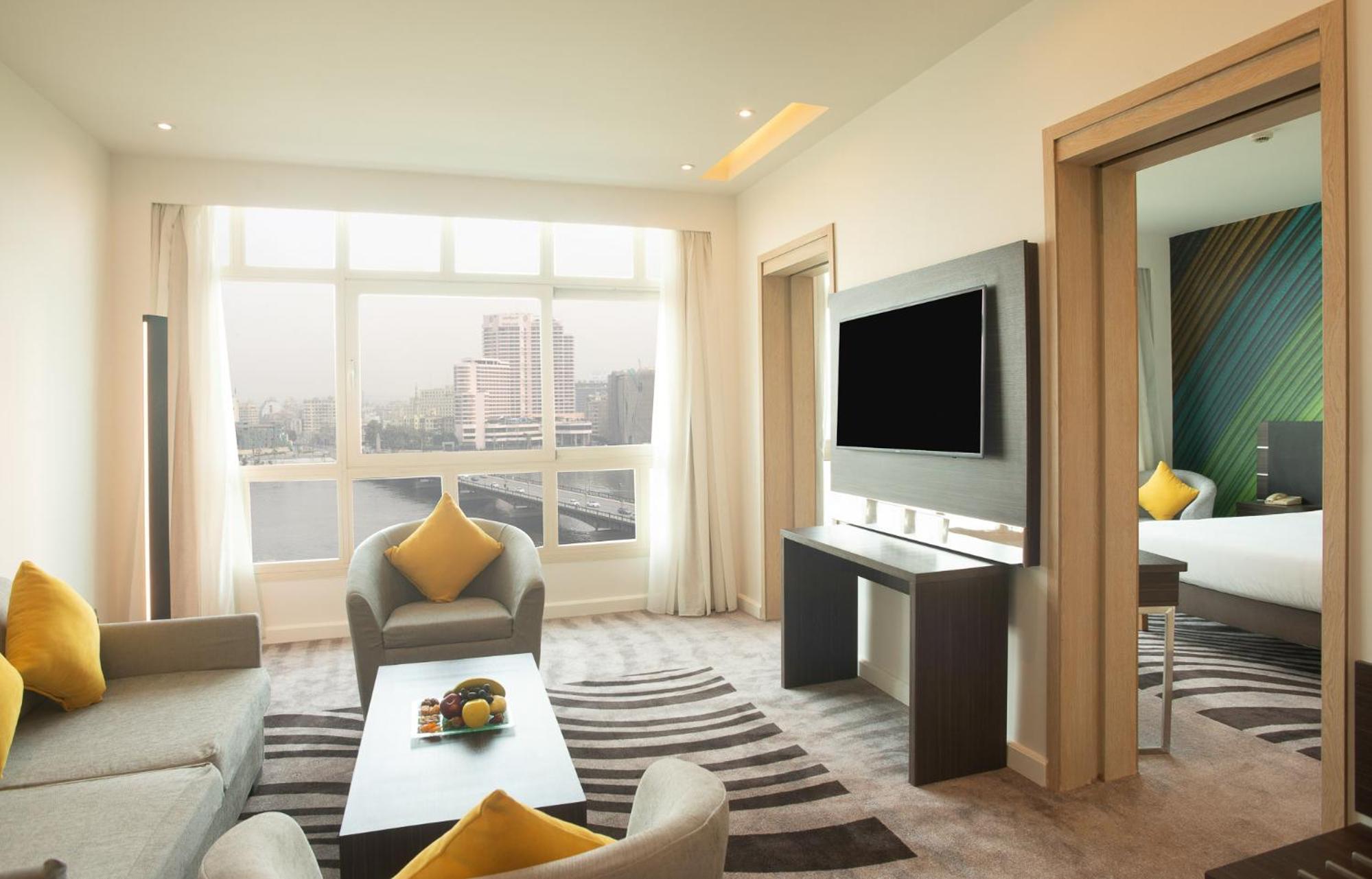 Superior Suite with One Double Bed and Sofa - River Side