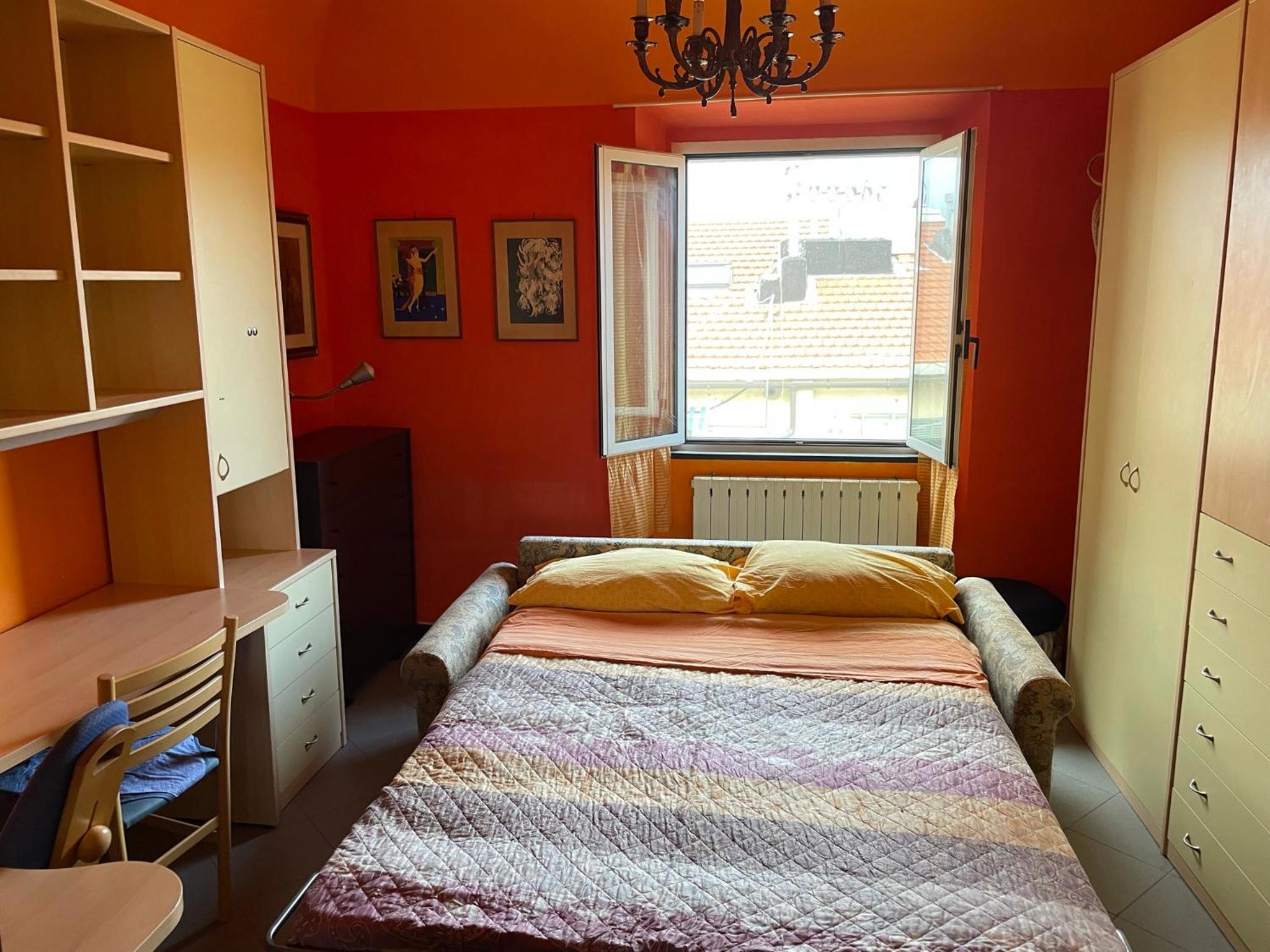 Apartment photo 2