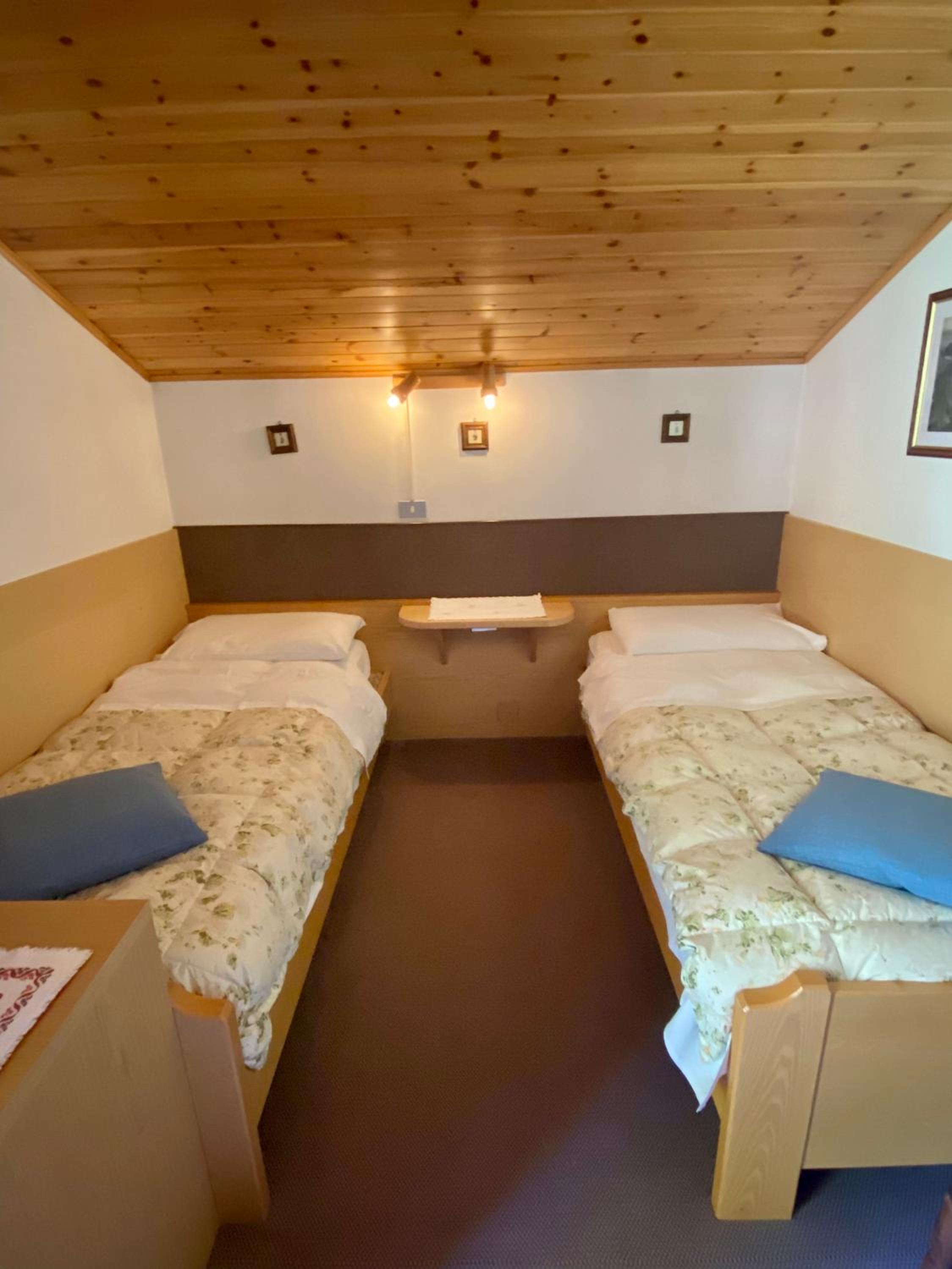 Quadruple Room with Terrace - Photo 3