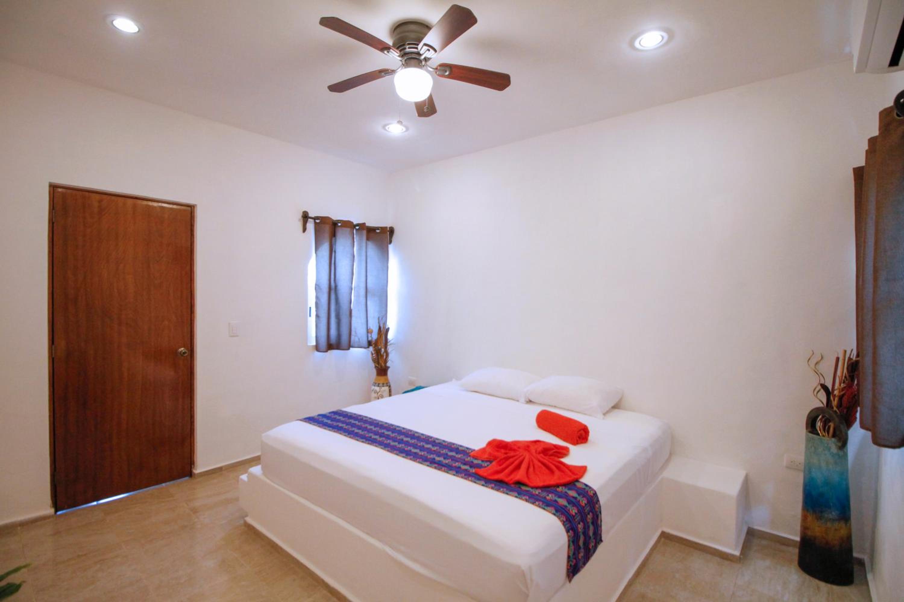 Two-Bedroom Villa - Photo 15