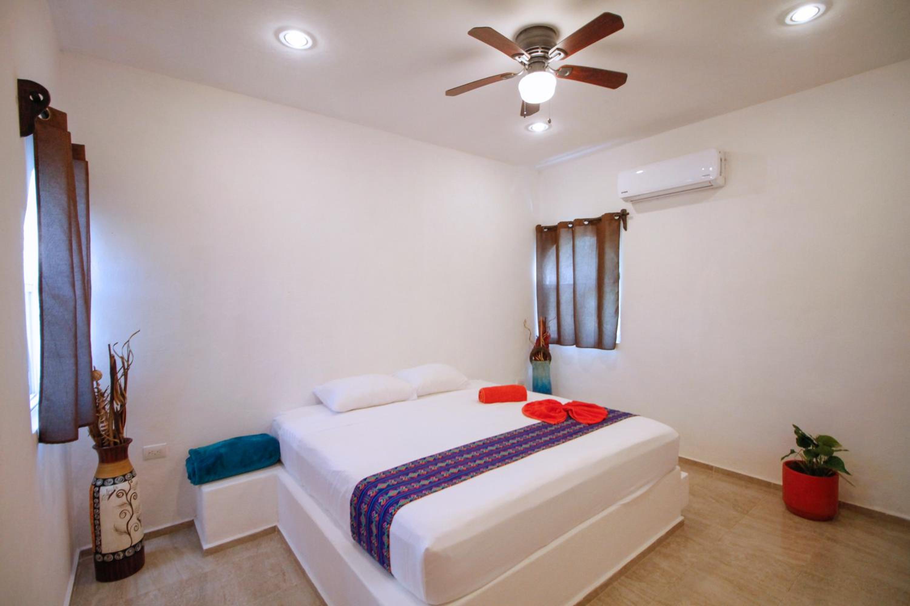 Two-Bedroom Villa - Photo 14