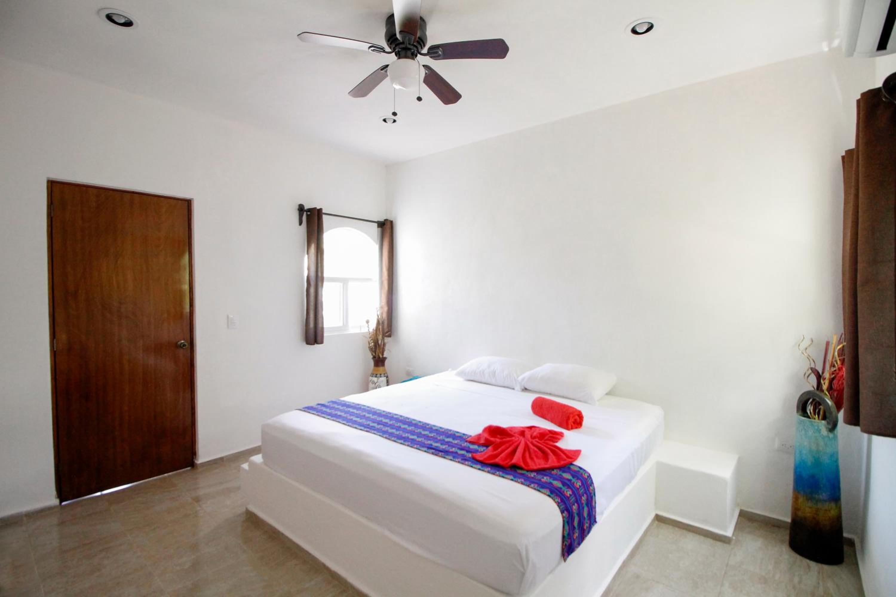 Two-Bedroom Villa - Photo 8