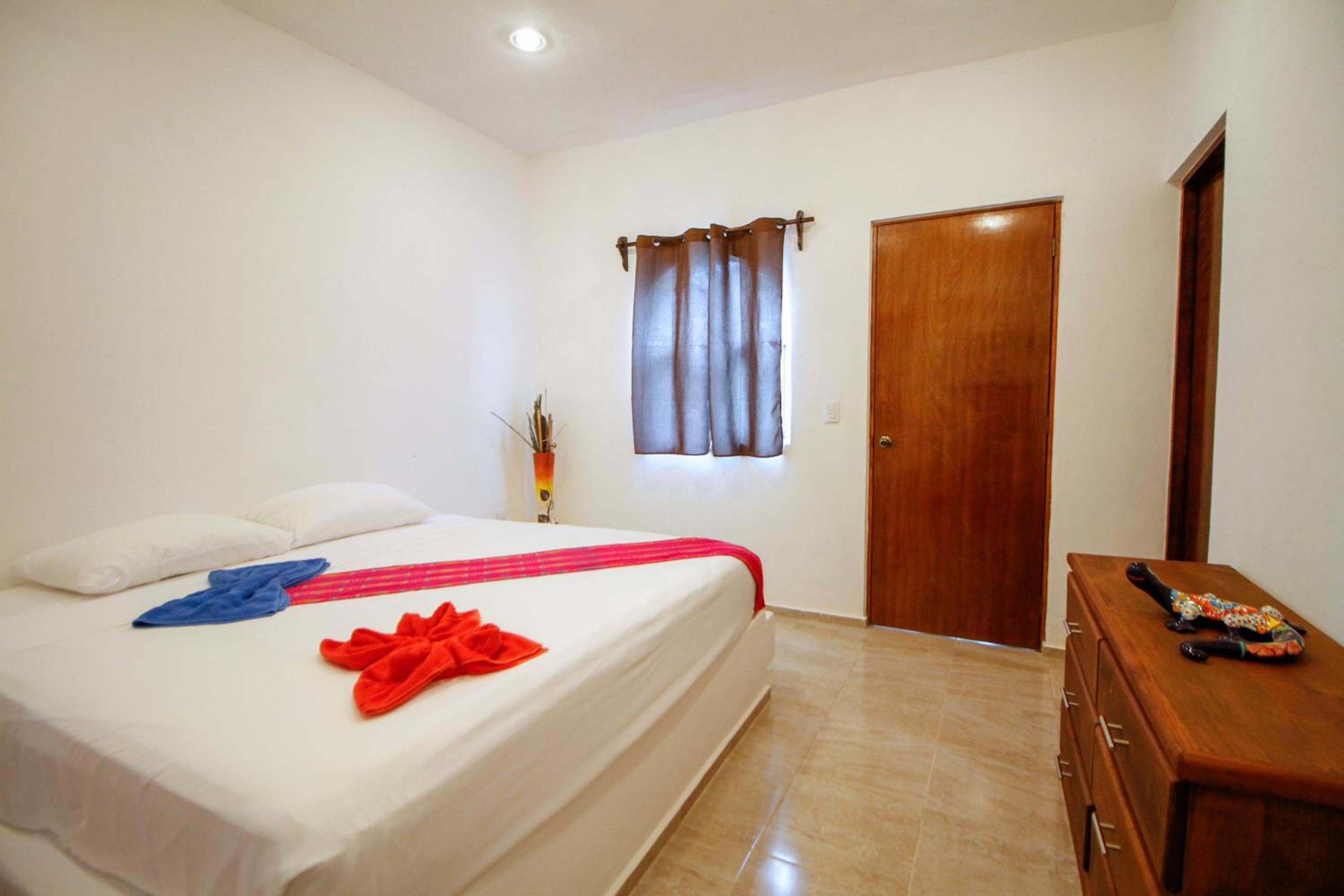 Two-Bedroom Villa - Photo 11