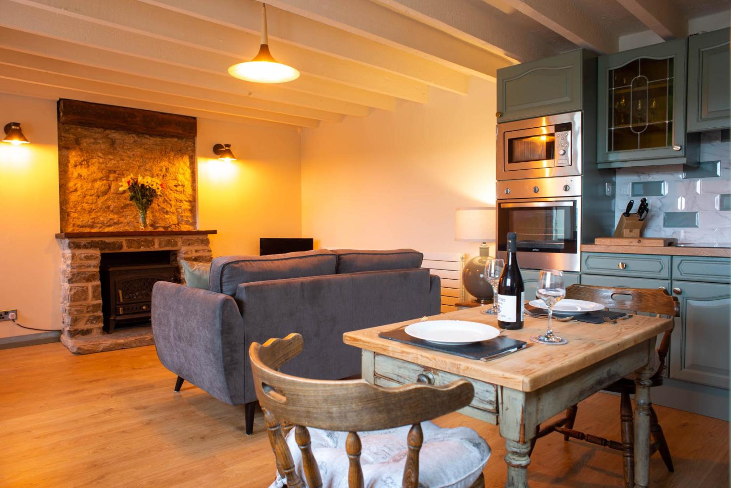 One-Bedroom House - Photo 9