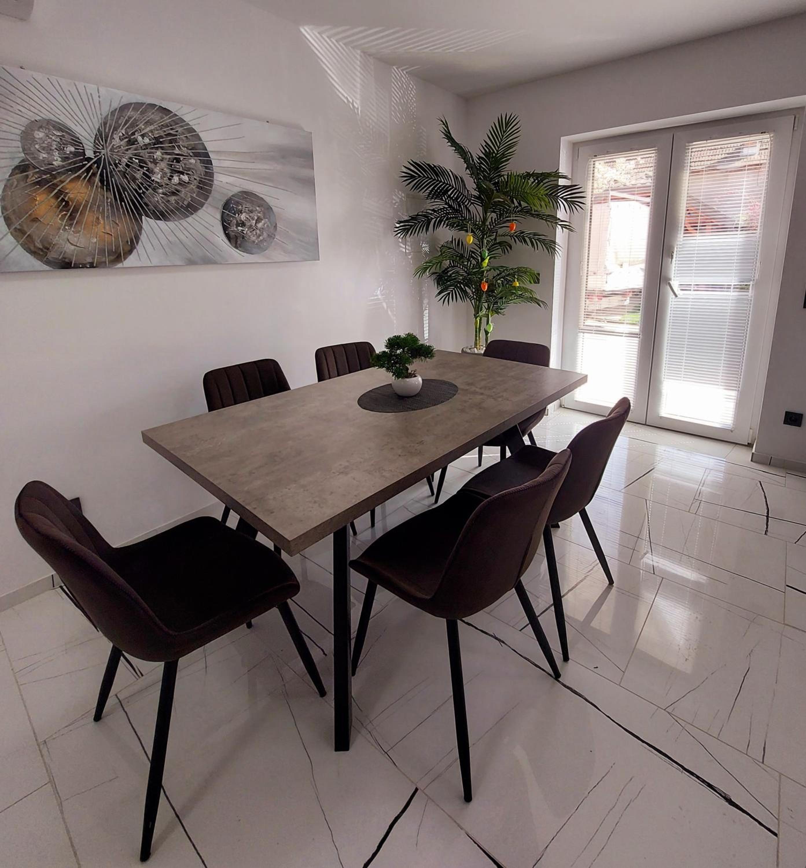 Two-Bedroom Apartment - Photo 11