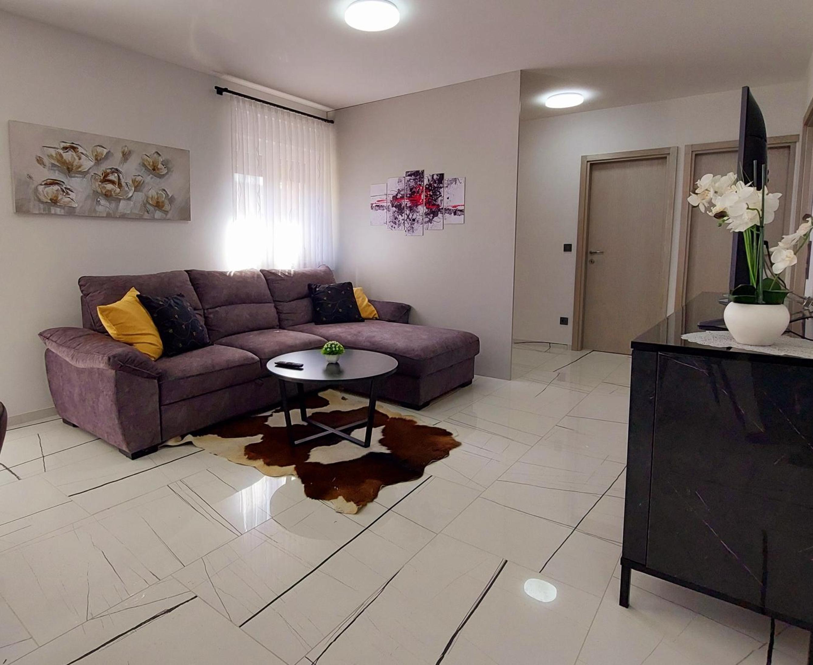 Two-Bedroom Apartment - Photo 8