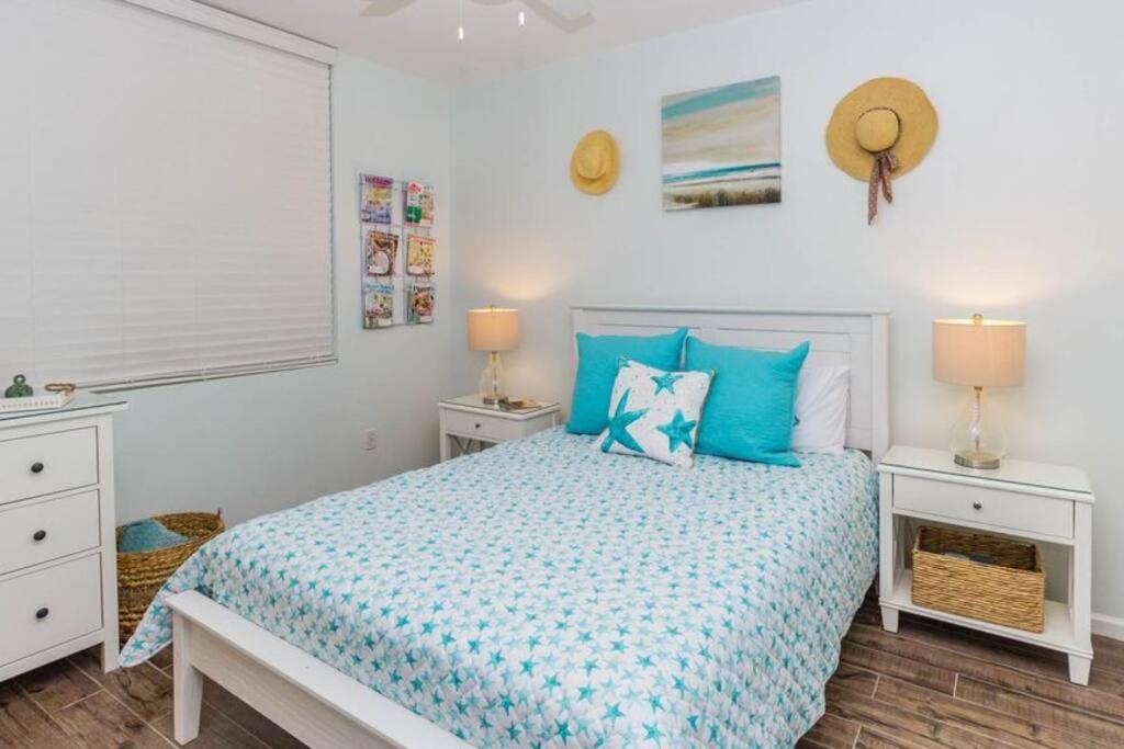 Three-Bedroom Apartment - Oceanfront photo 2