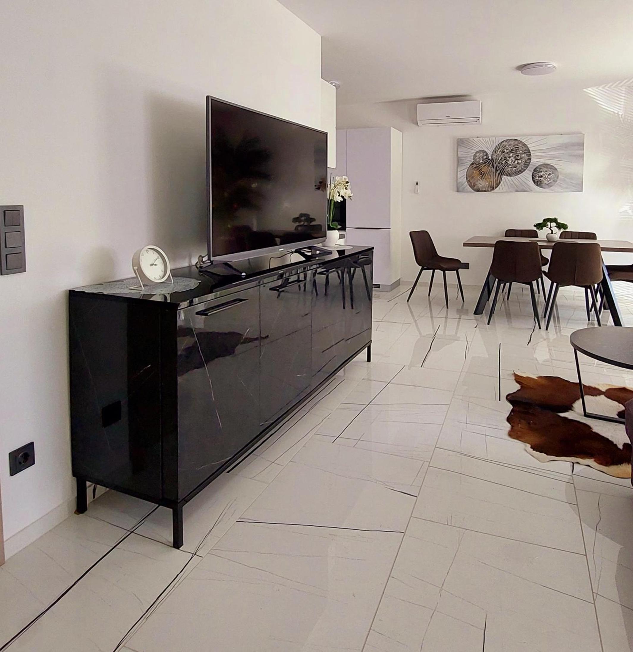 Two-Bedroom Apartment - Photo 6