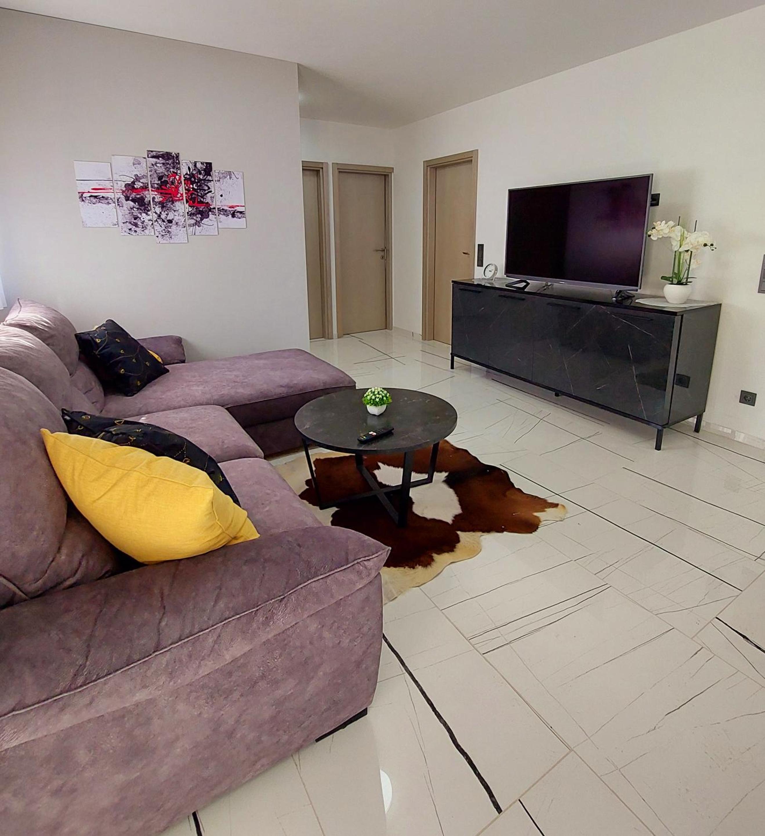 Two-Bedroom Apartment - Photo 16