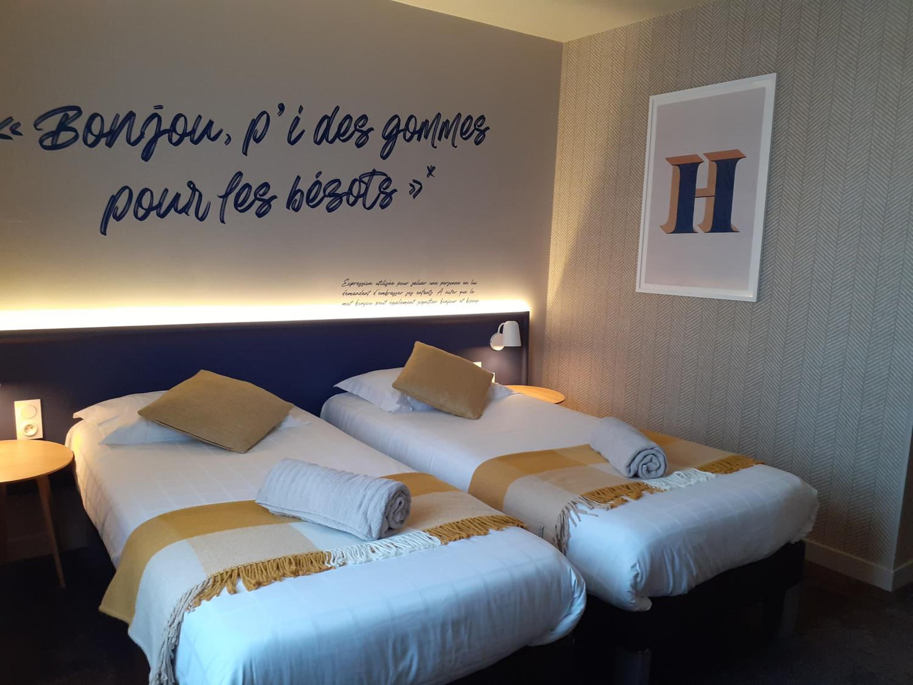 Twin Room - Photo 1