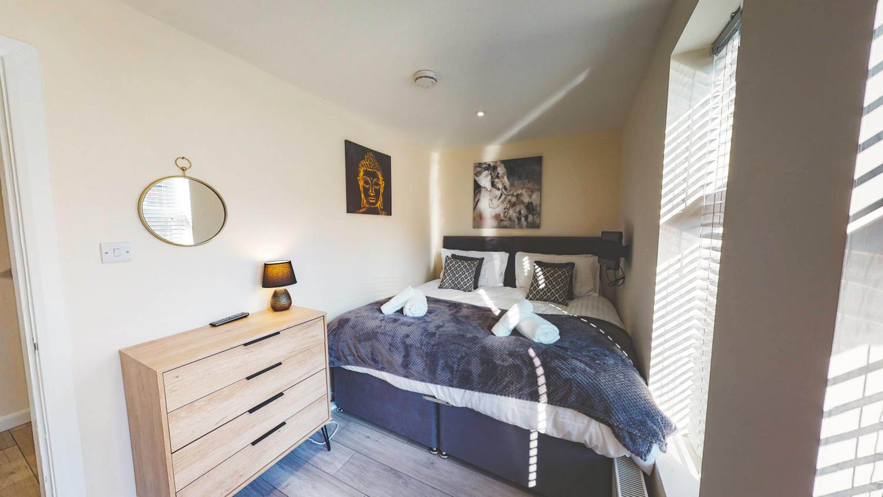 Four-Bedroom House photo 2