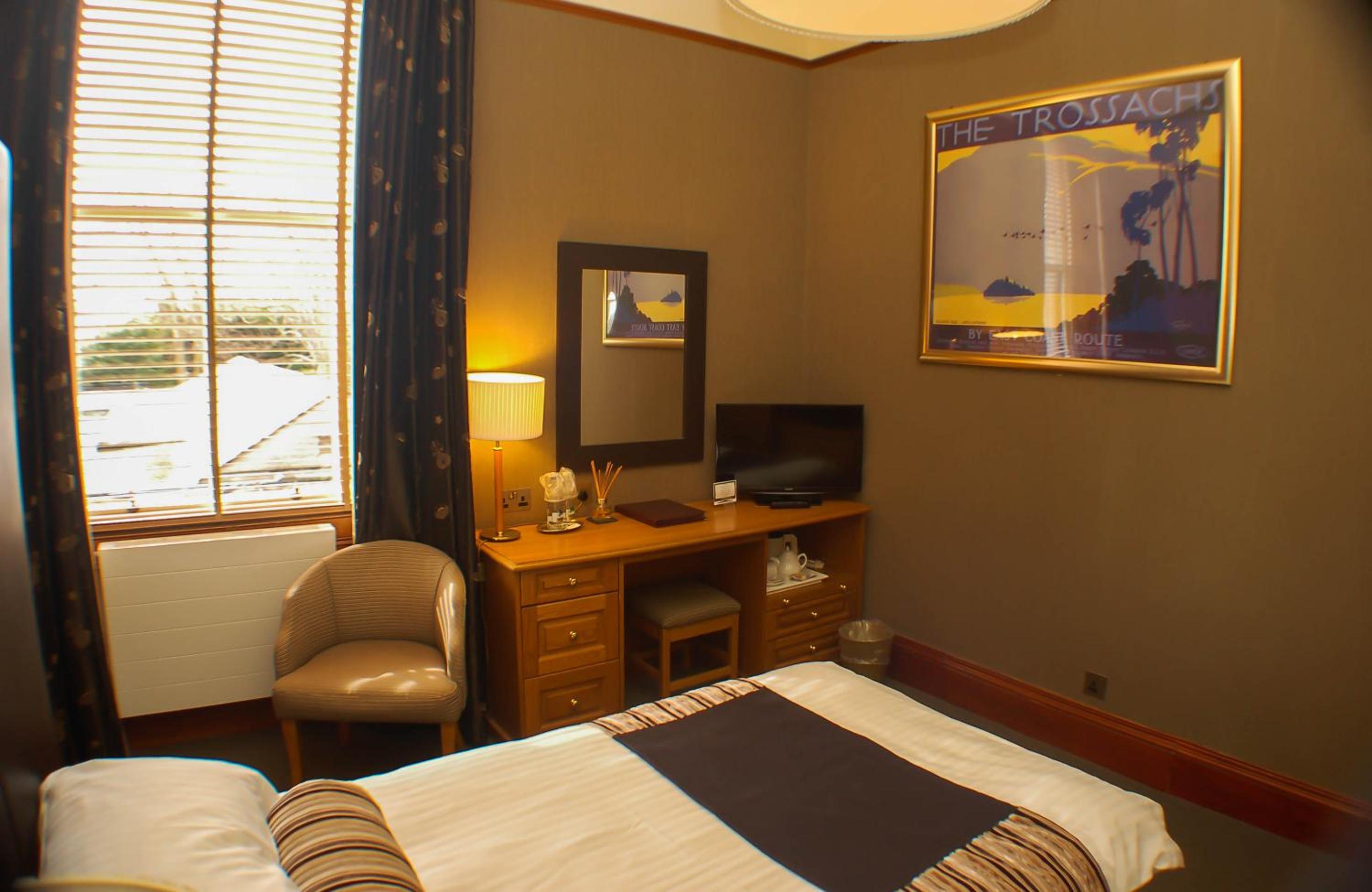 Single Room with Private Bathroom