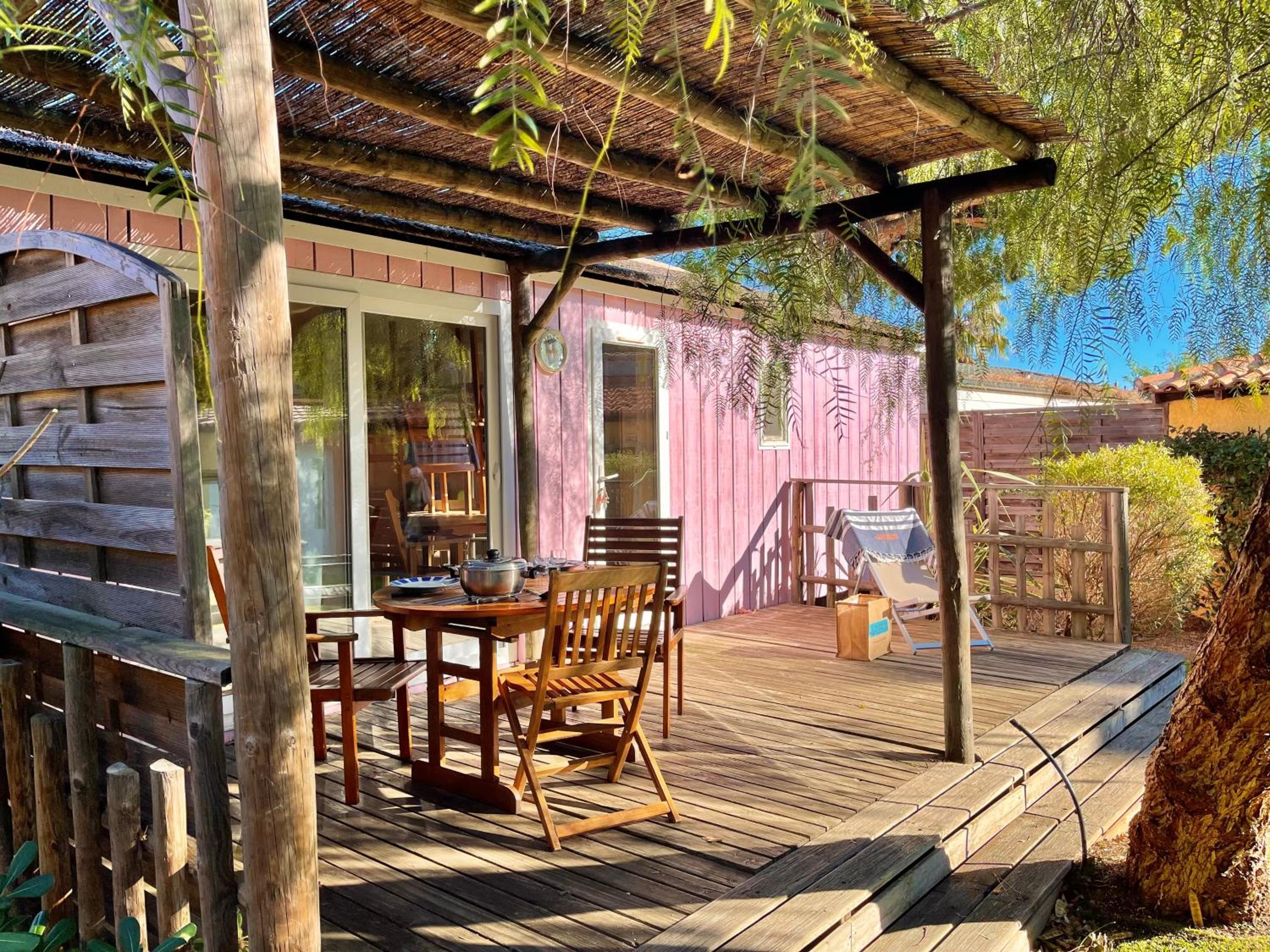 Three-Bedroom Mobile Home with Air-Conditioning photo 1