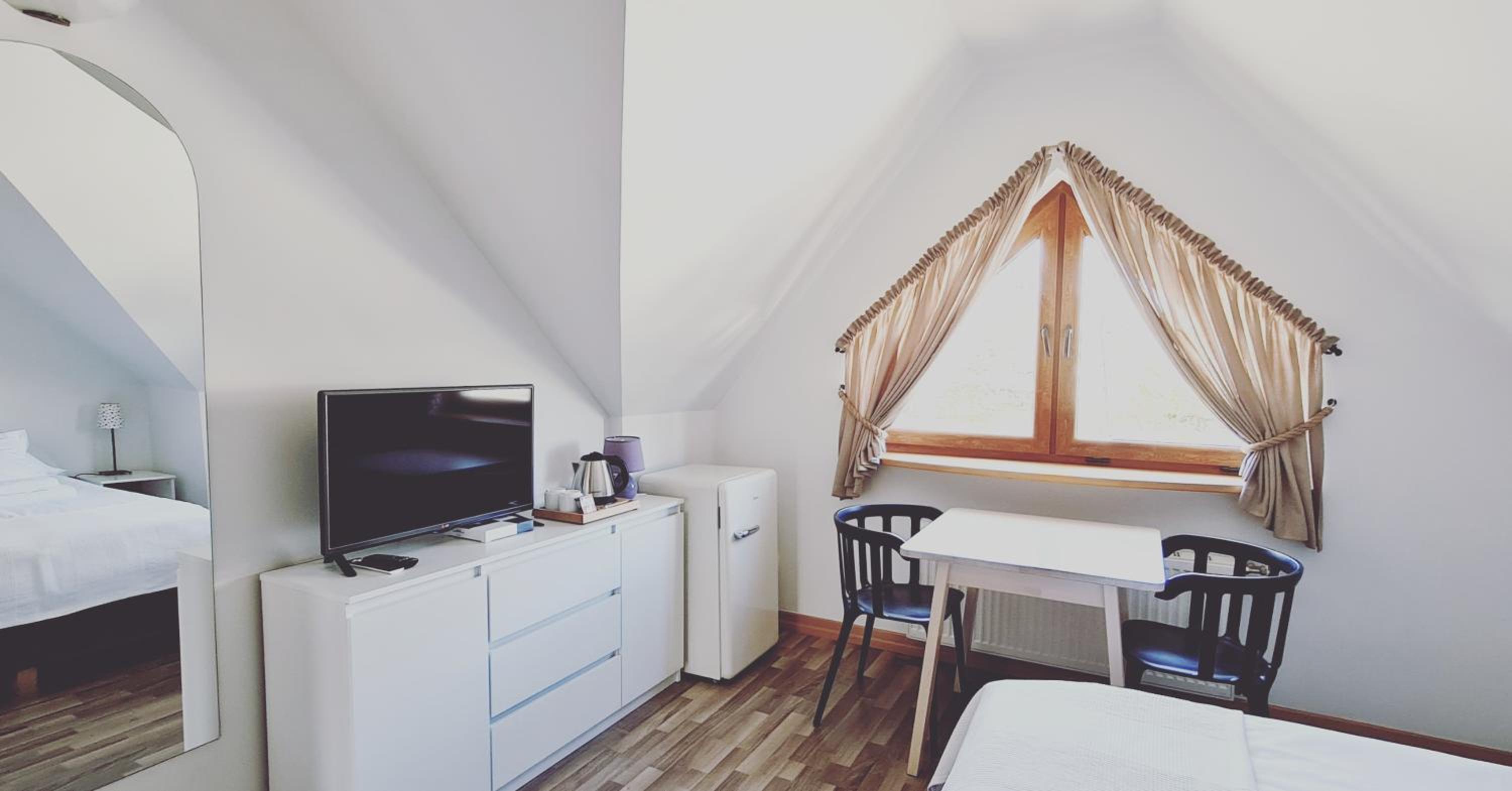 Double Room with Private Bathroom photo 1