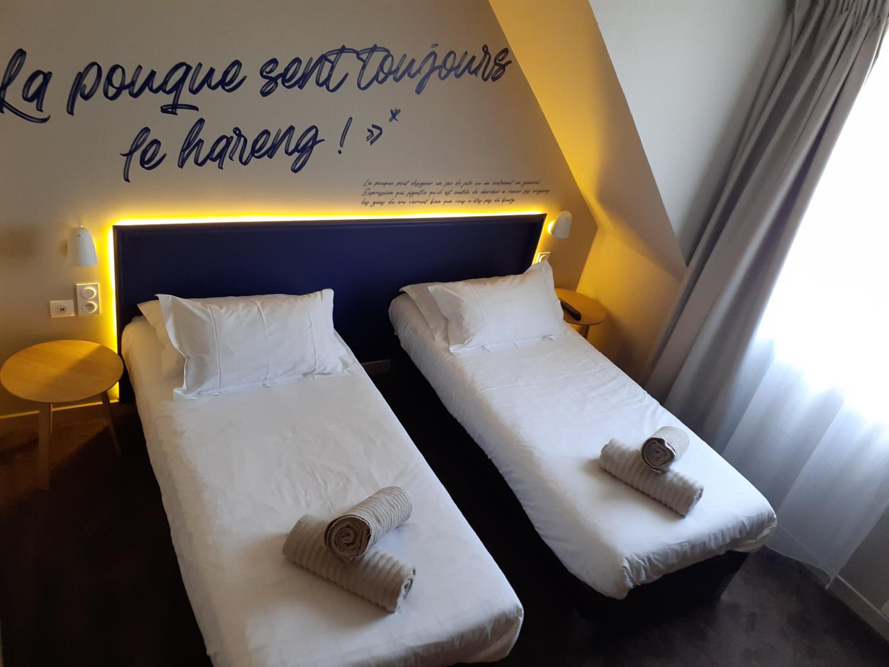 Quadruple Room - Photo 1