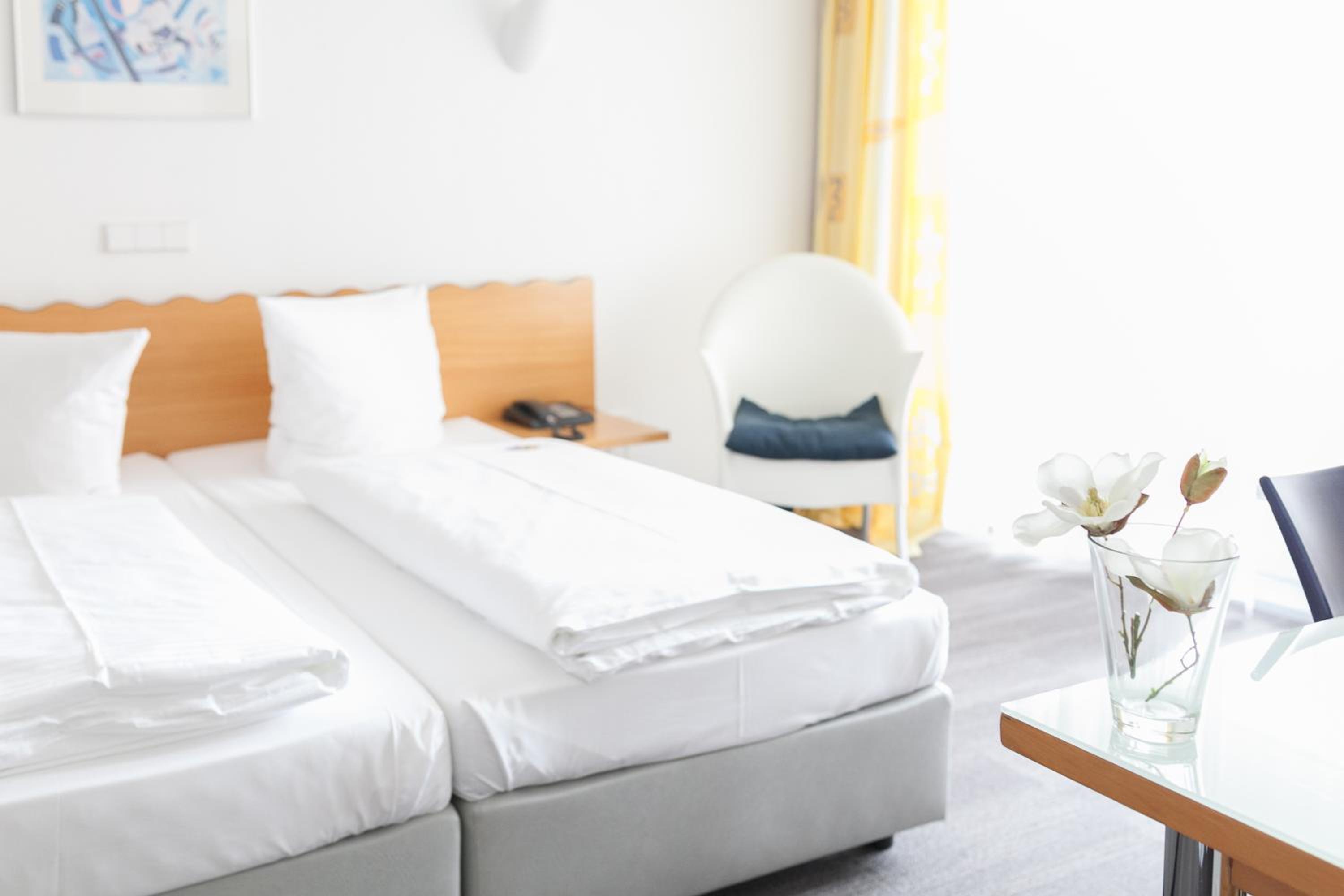 Double Room - Photo 6
