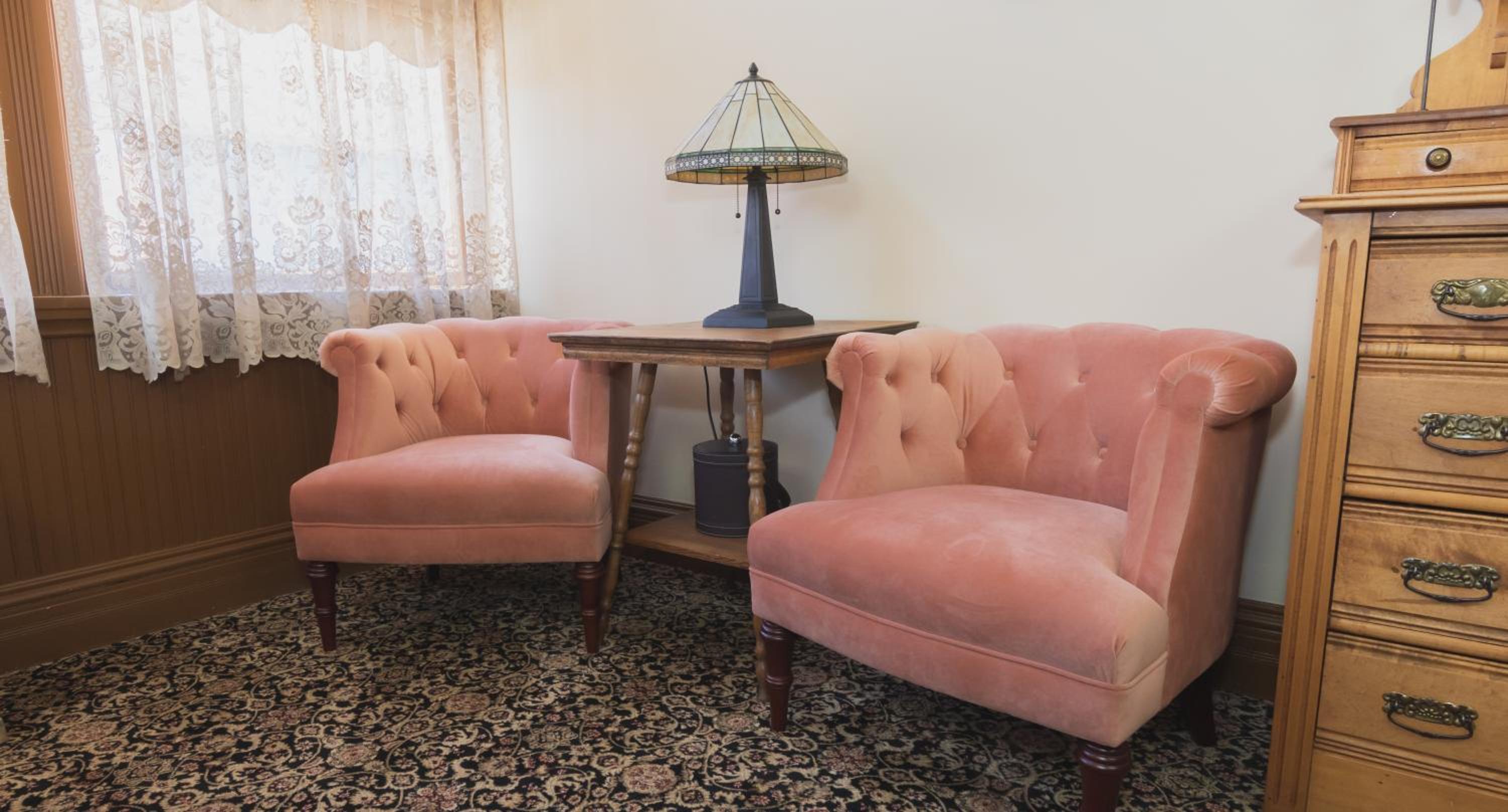 Queen Room with Two Queen Beds and Private Bathroom photo 1