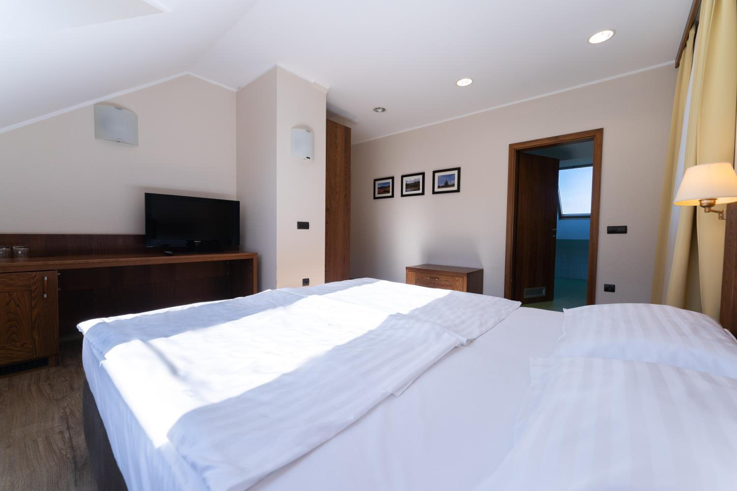 Comfort Suite photo 2