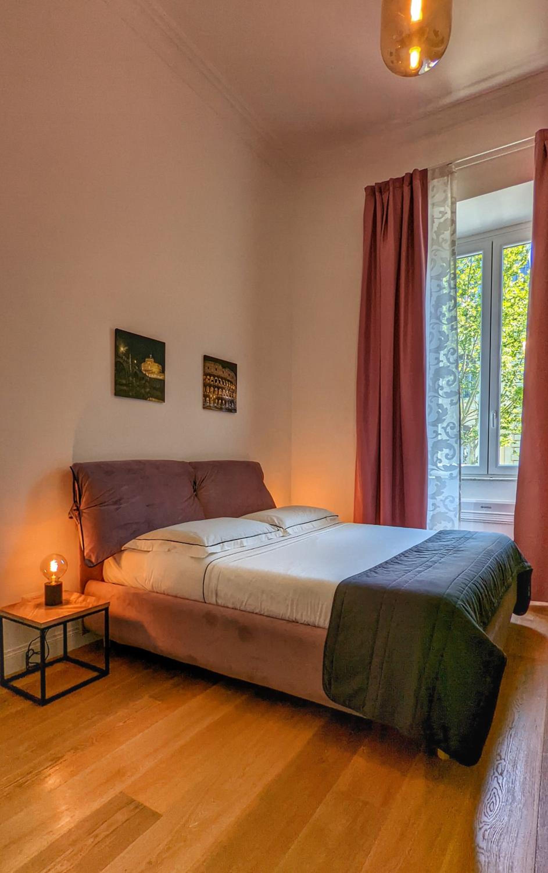 One-Bedroom Apartment photo 3