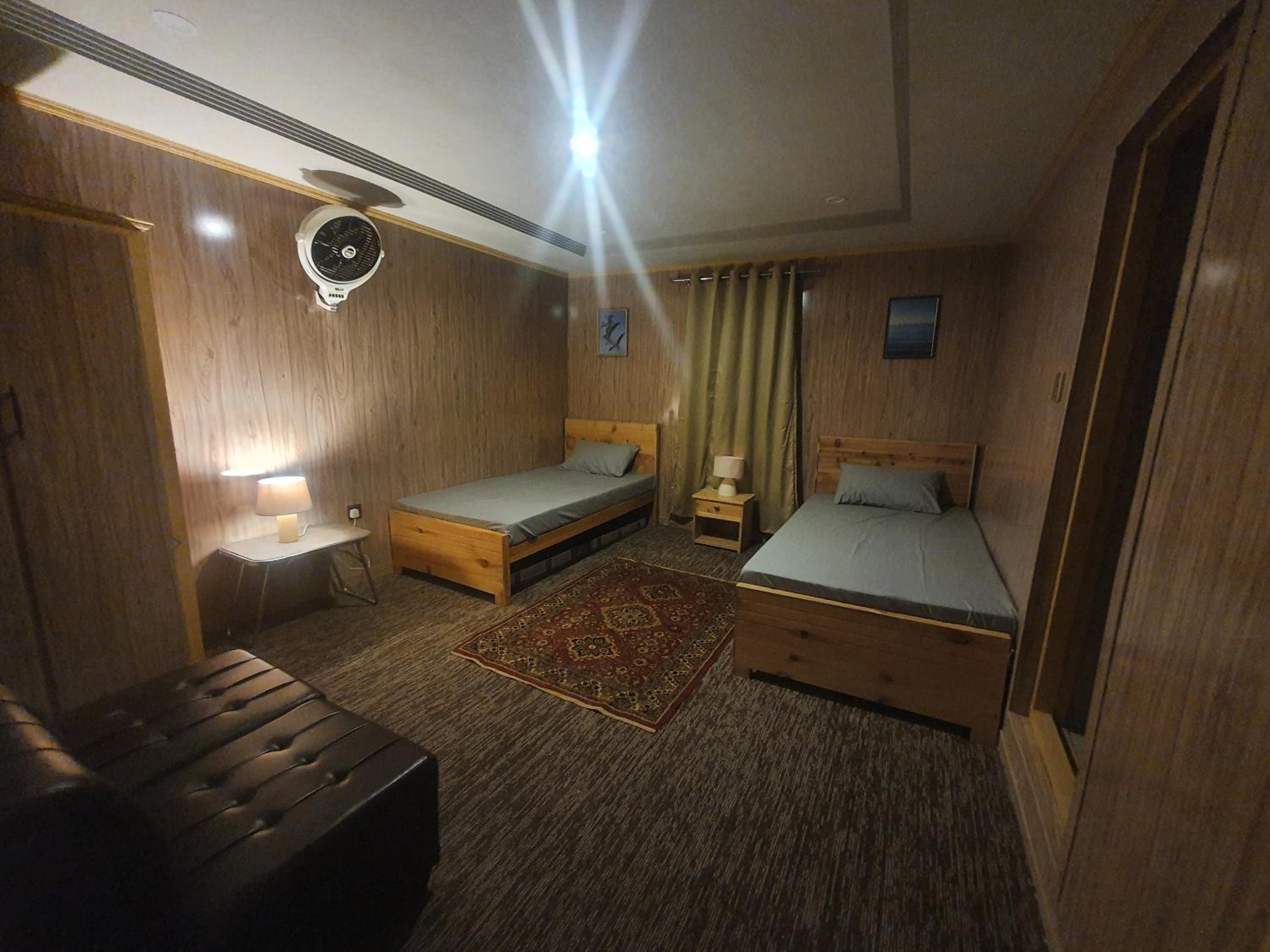 Deluxe Twin Room photo 2