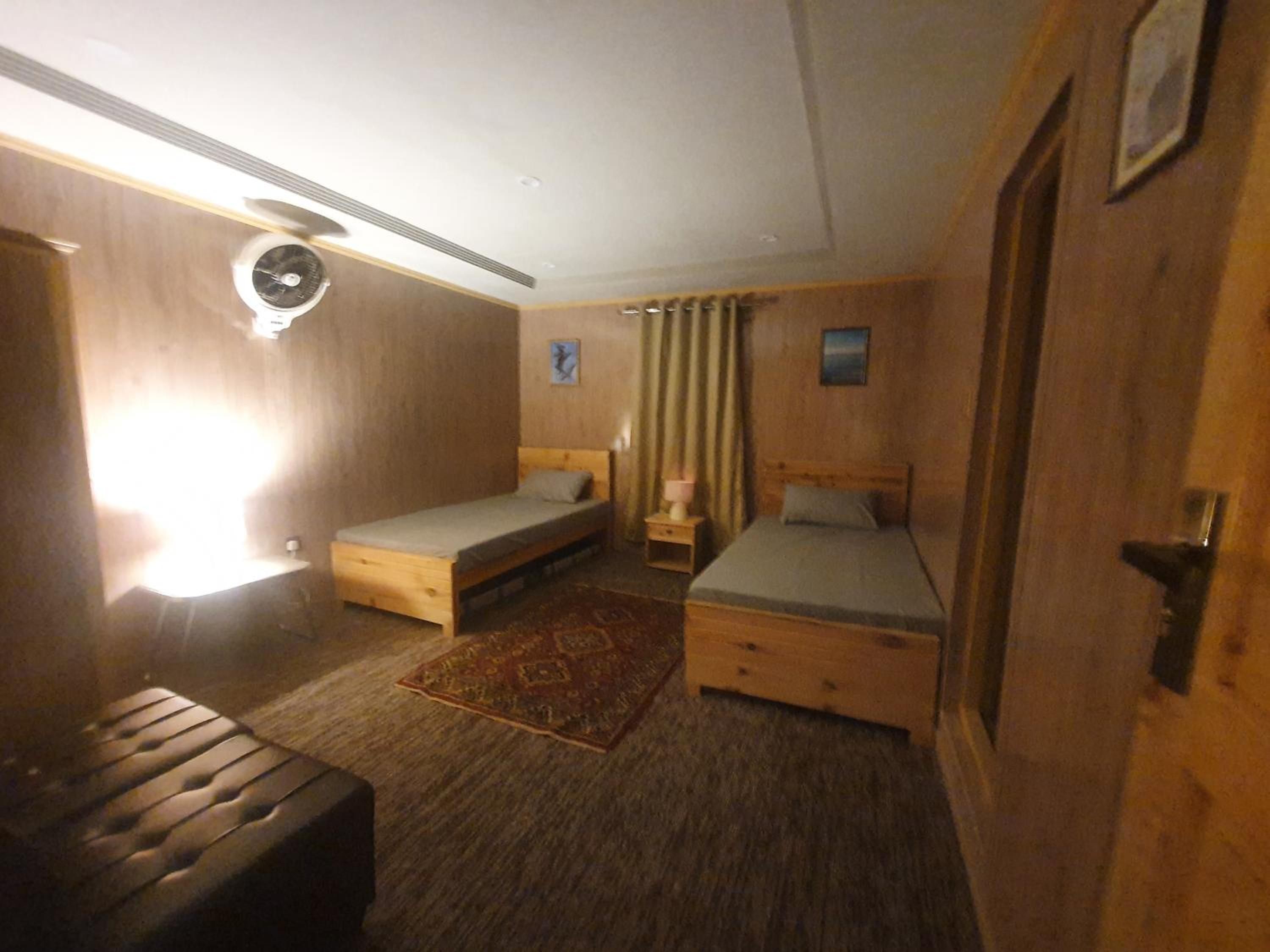 Deluxe Twin Room photo 3