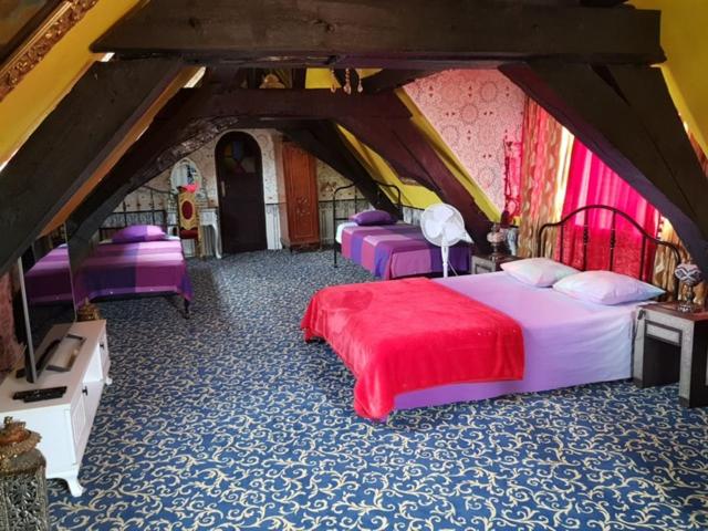 Quadruple Room - Photo 1