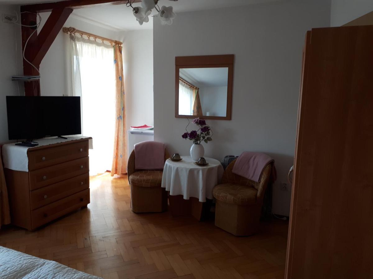 Double Room with Balcony photo 2