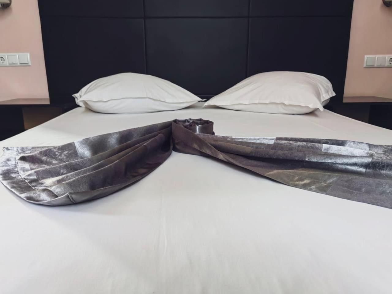 One-Bedroom Apartment - Photo 7