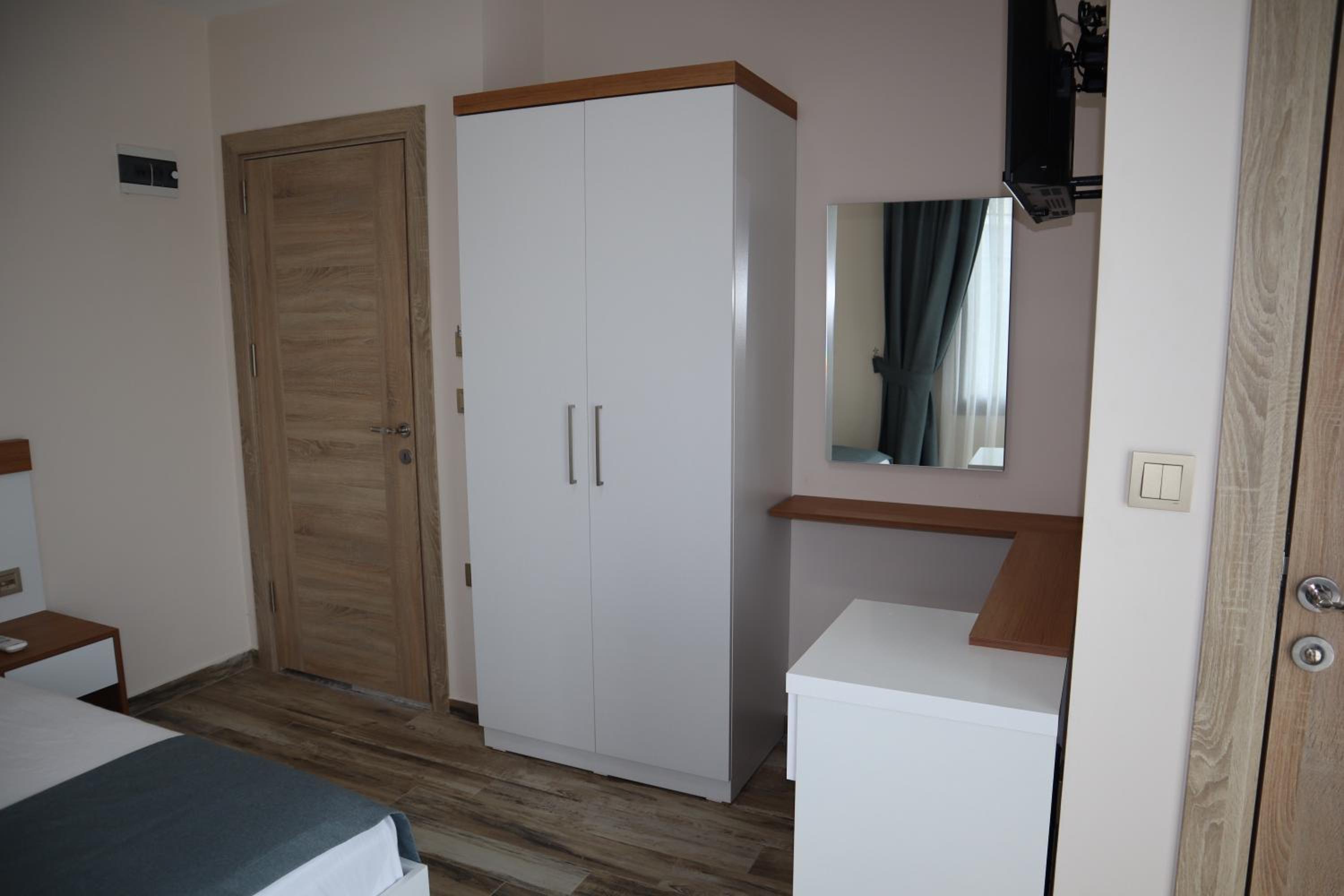 Double Room With Balcony photo 2