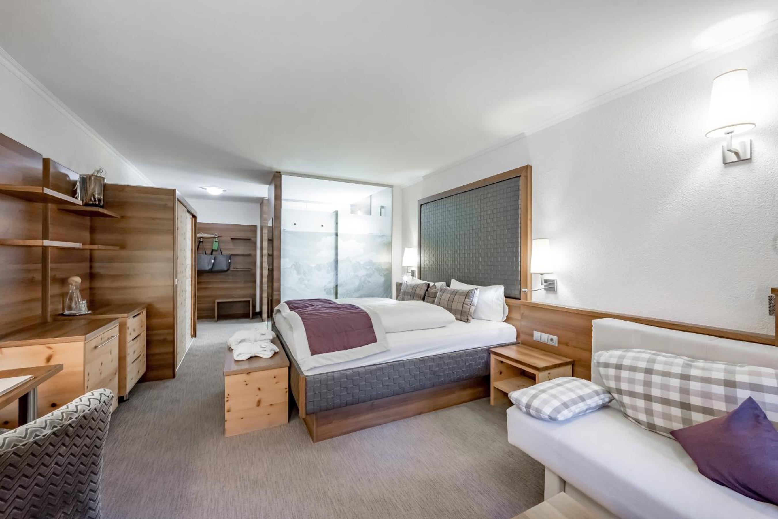 Deluxe Double Room with Balcony