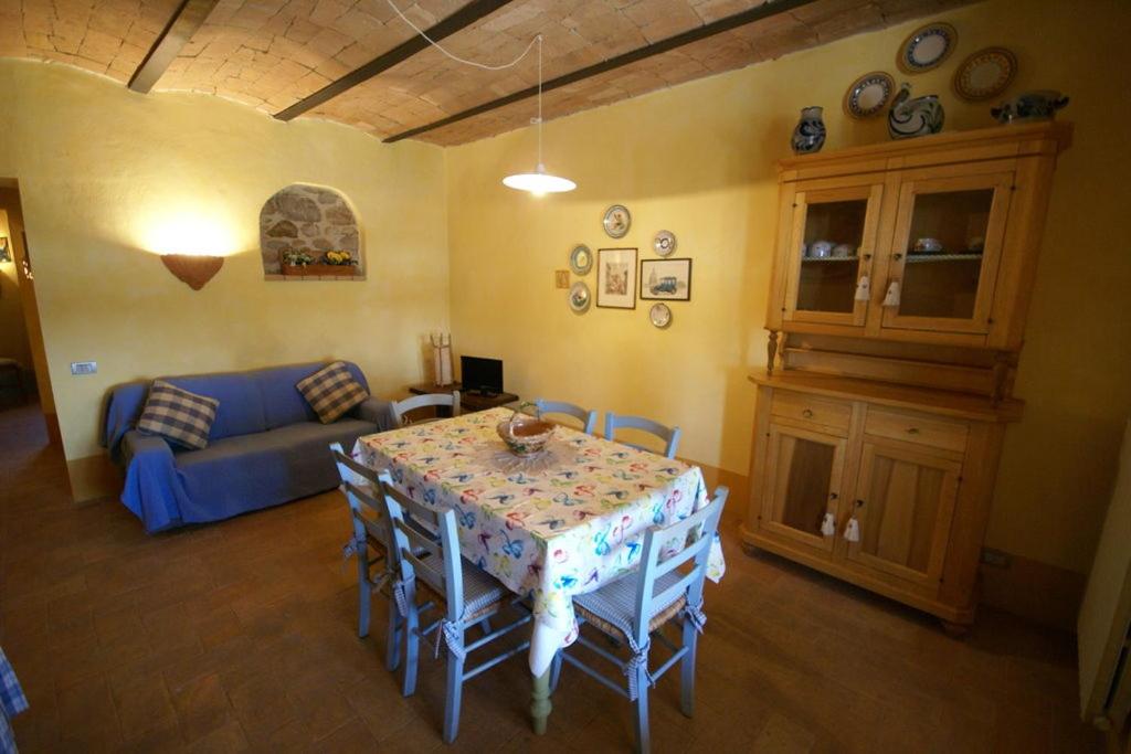 Two-Bedroom Apartment - Photo 3