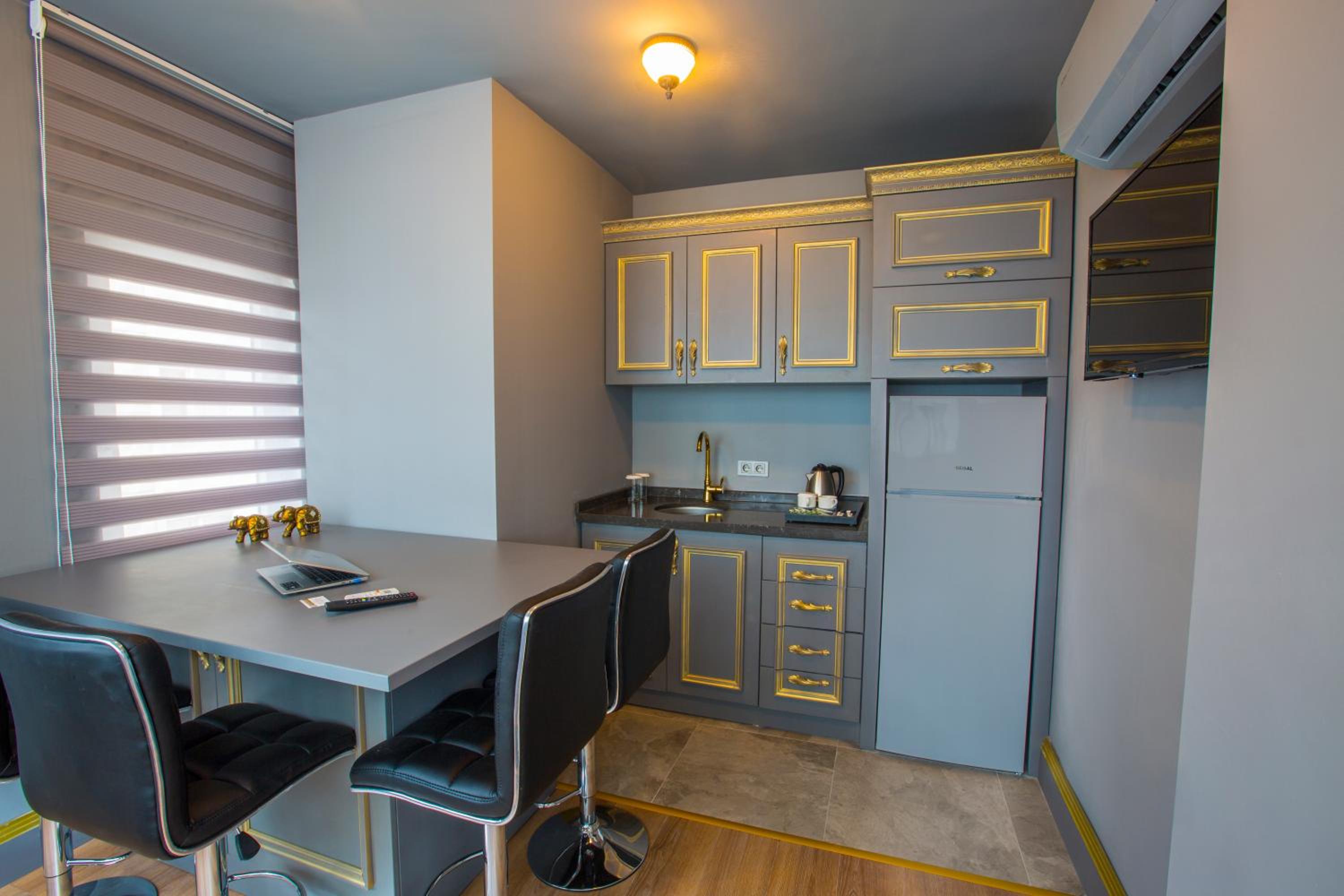 Two-Bedroom Suite photo 2