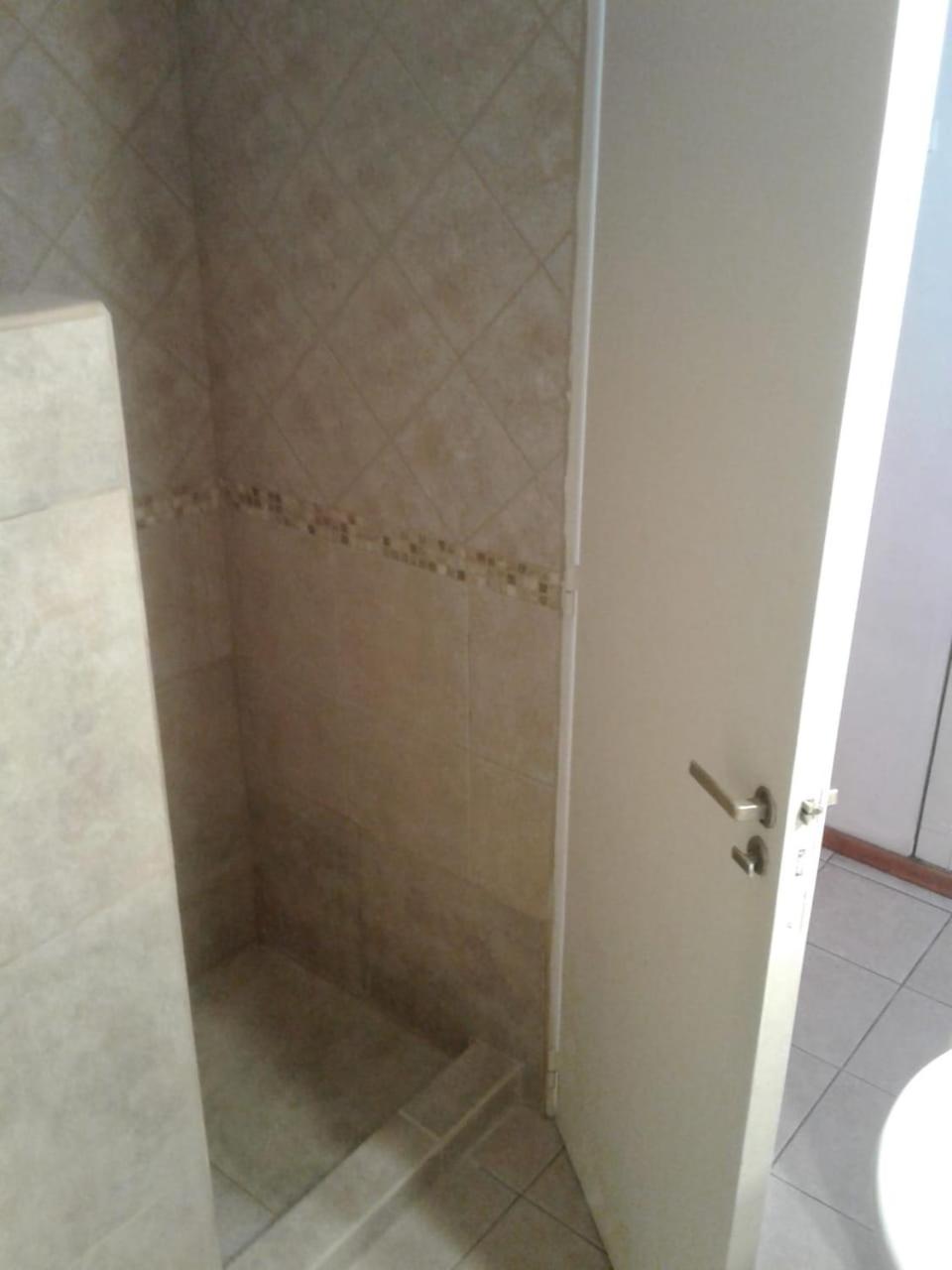 Apartment with Lake View photo 3