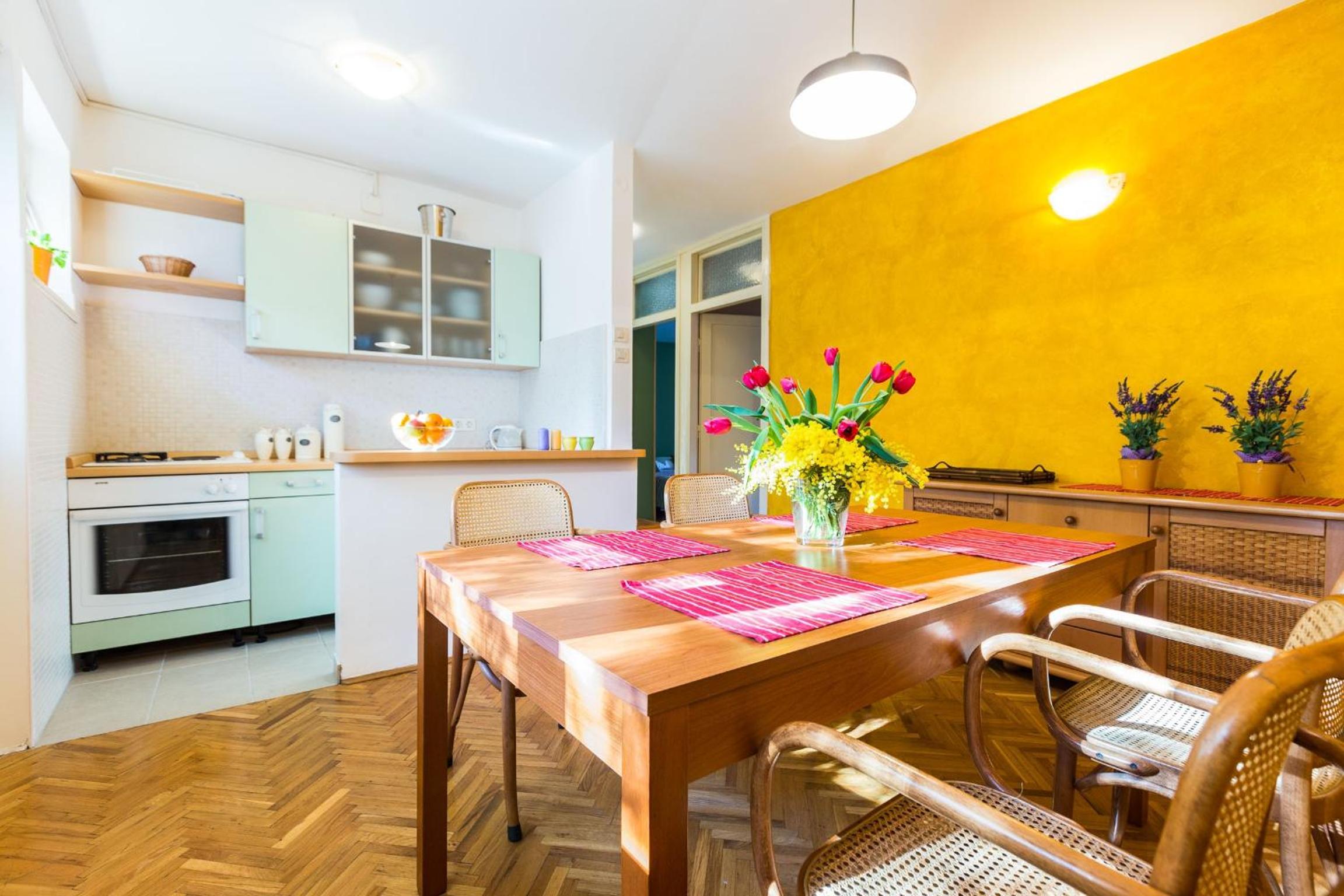 One-Bedroom Apartment - Photo 14