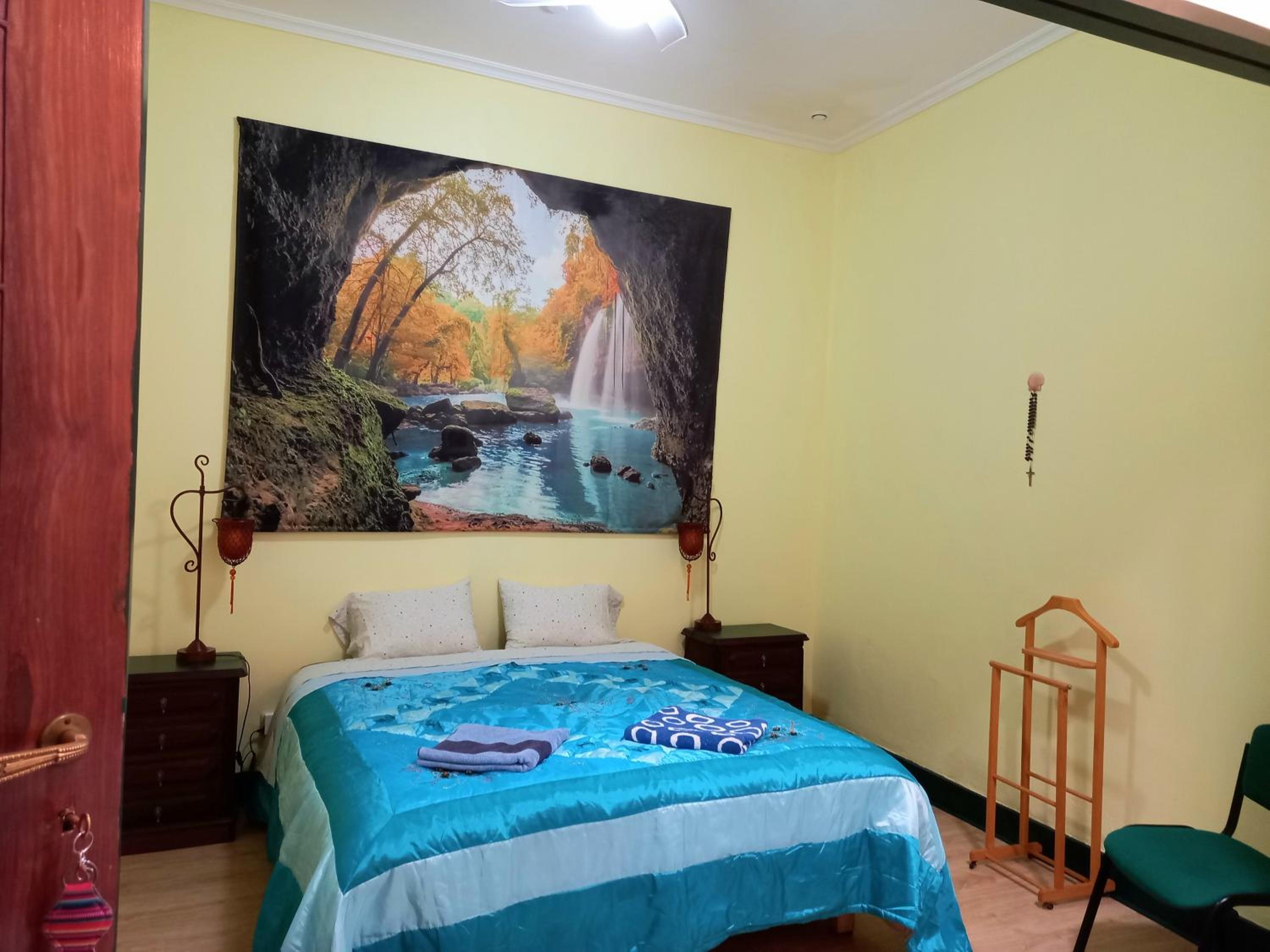 Double Room with Shared Bathroom photo 2