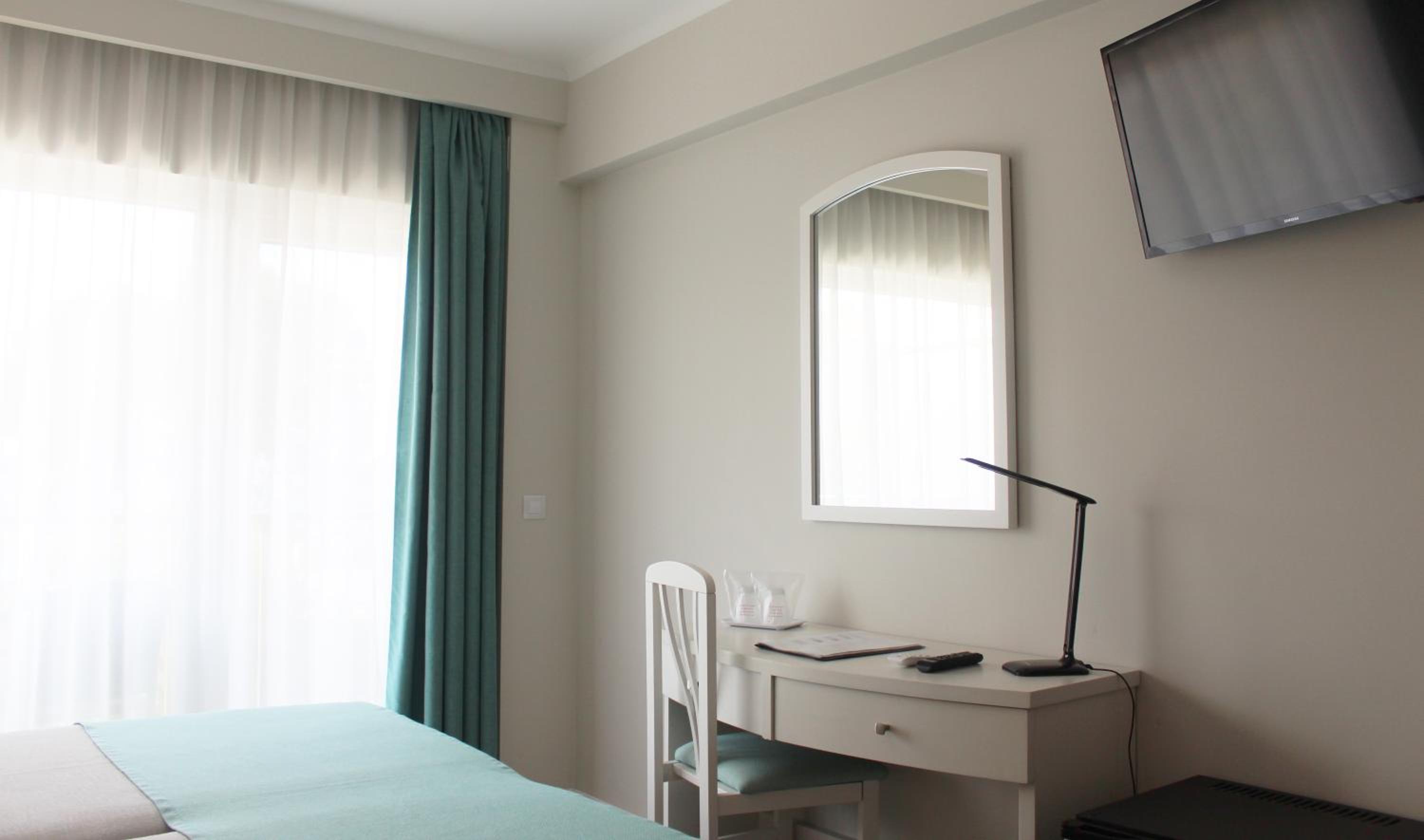 Standard Twin Room photo 2