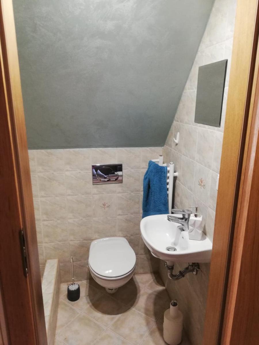 Double Room with Private Bathroom photo 3