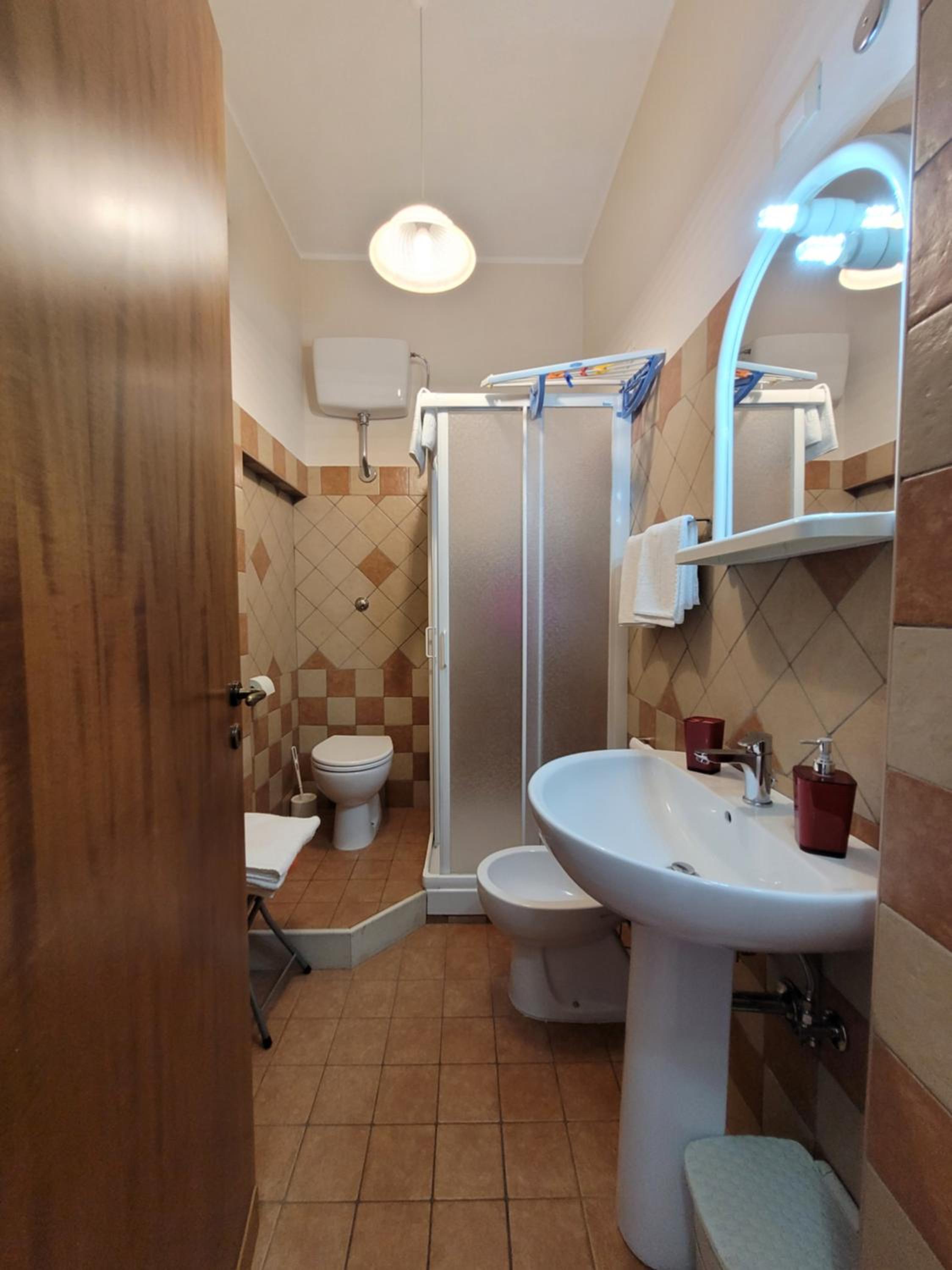 Triple Room - Photo 6